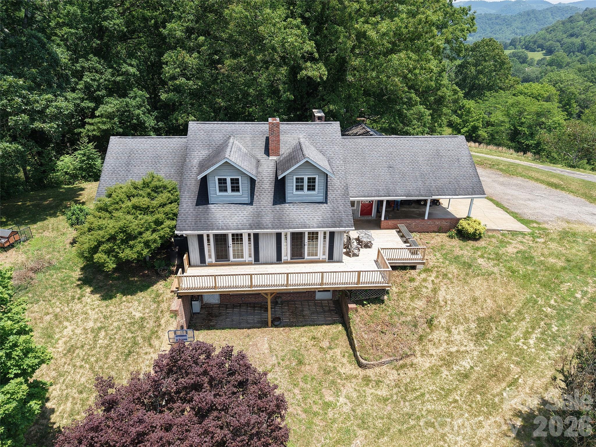 main property photo 7