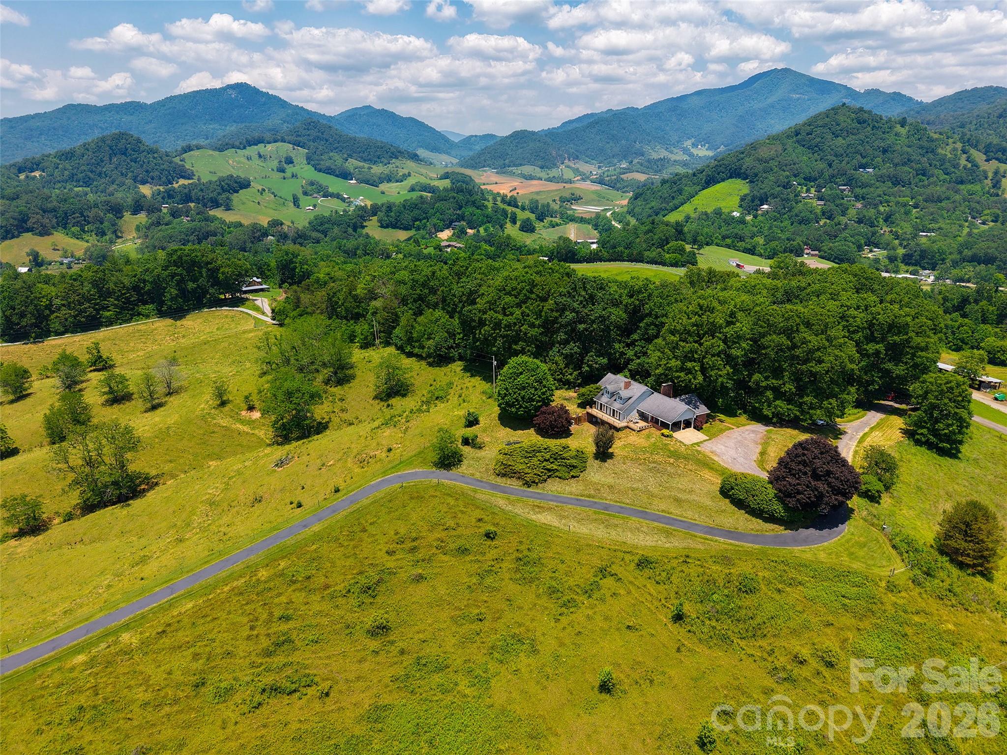 main property photo 12