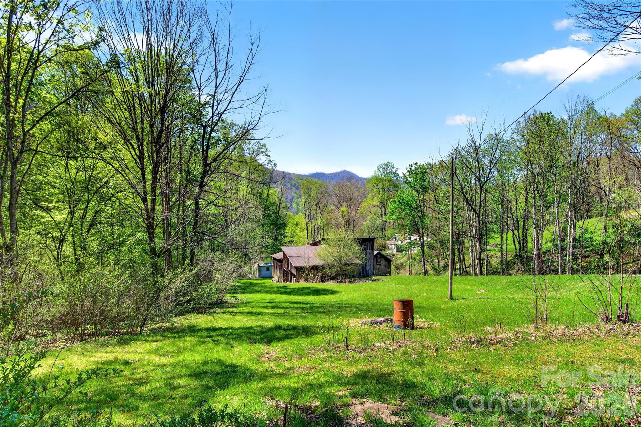 main property photo 6