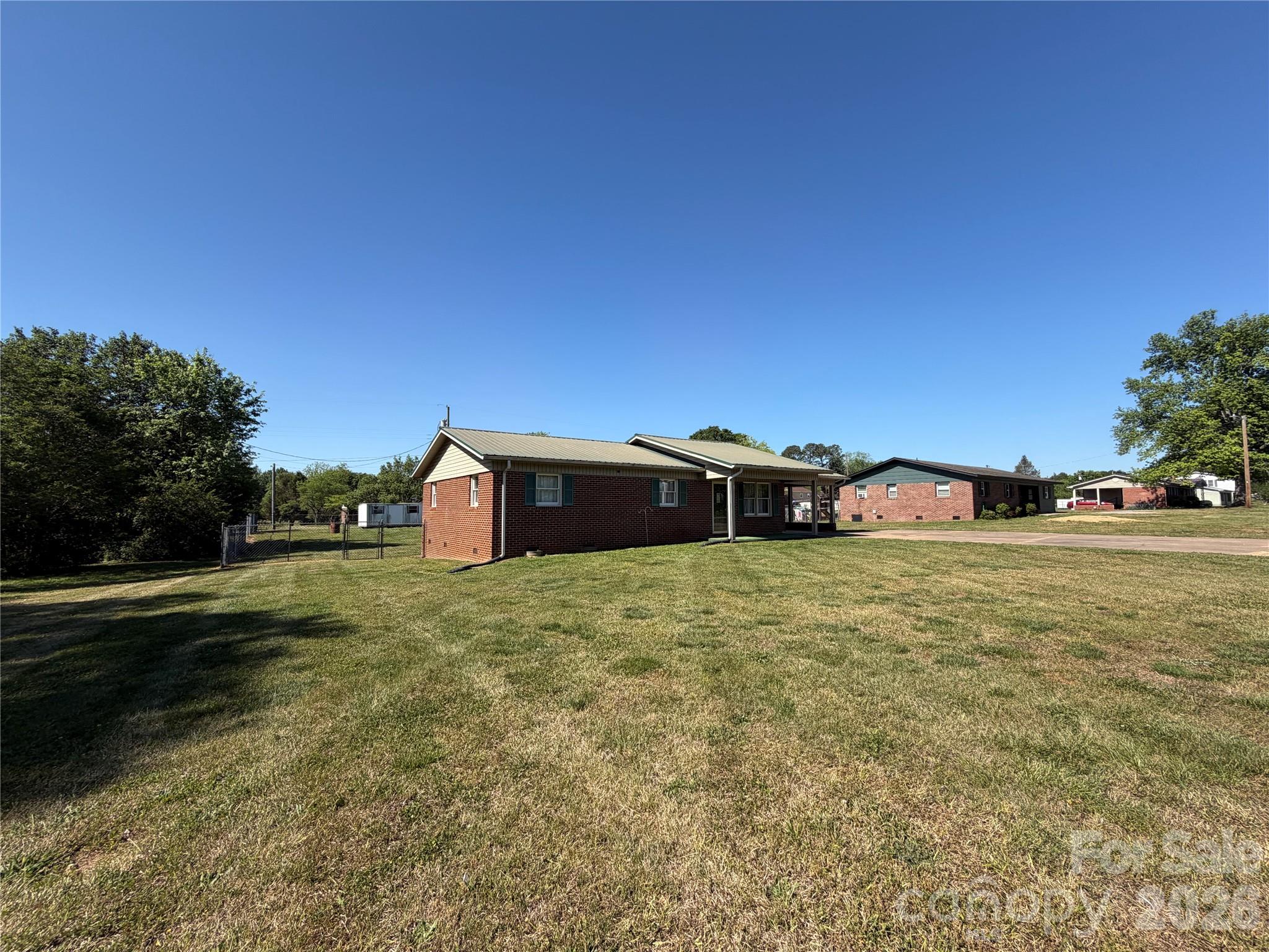 main property photo 22