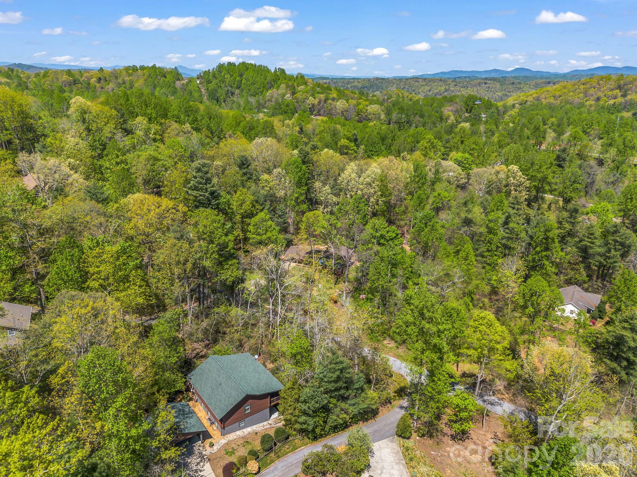 main property photo 40
