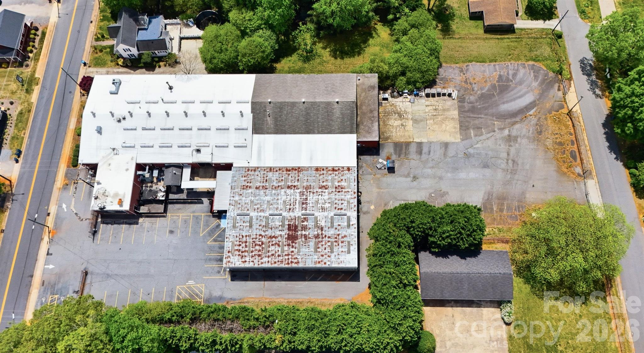 main property photo 43