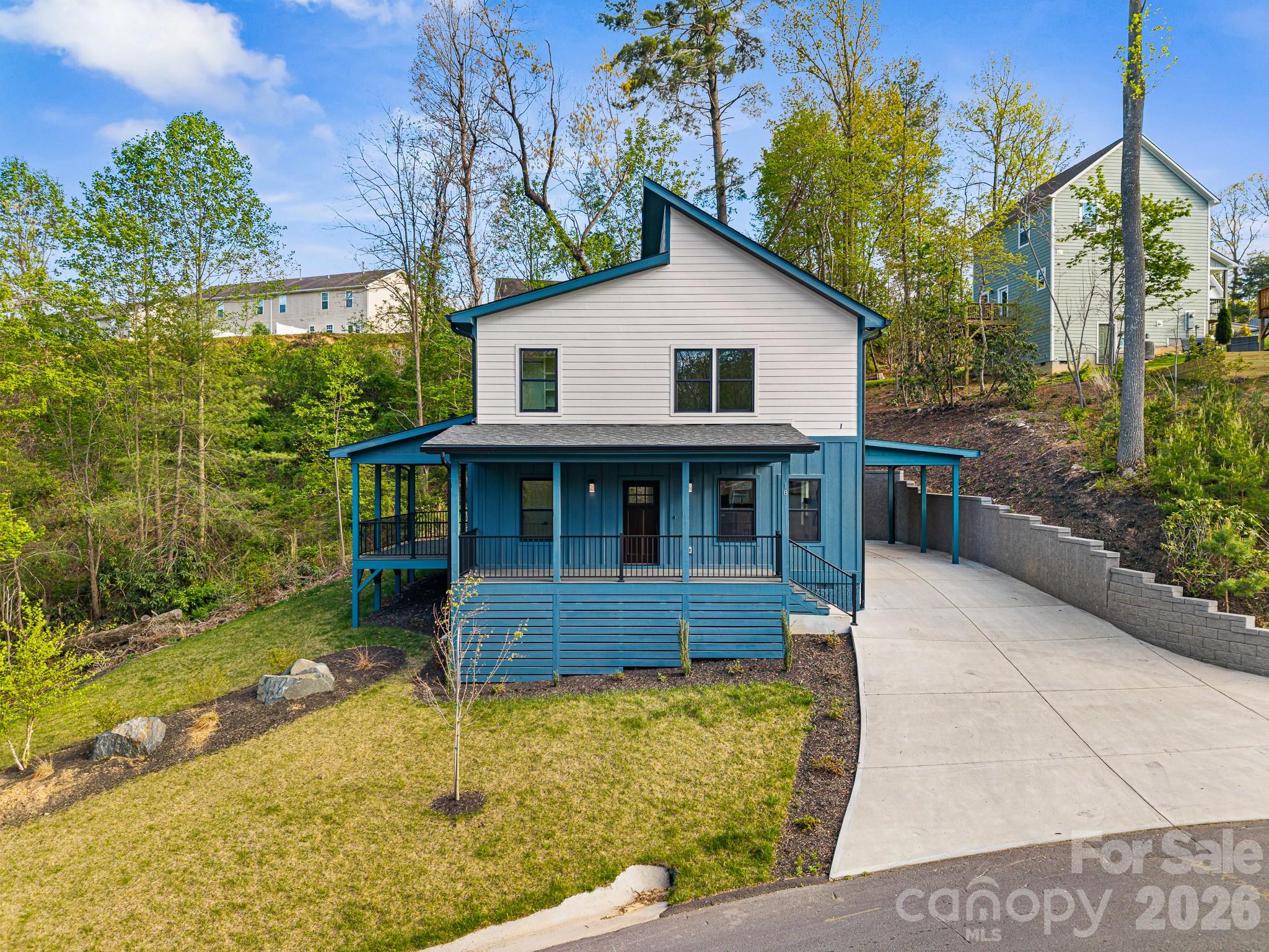 main property photo 2