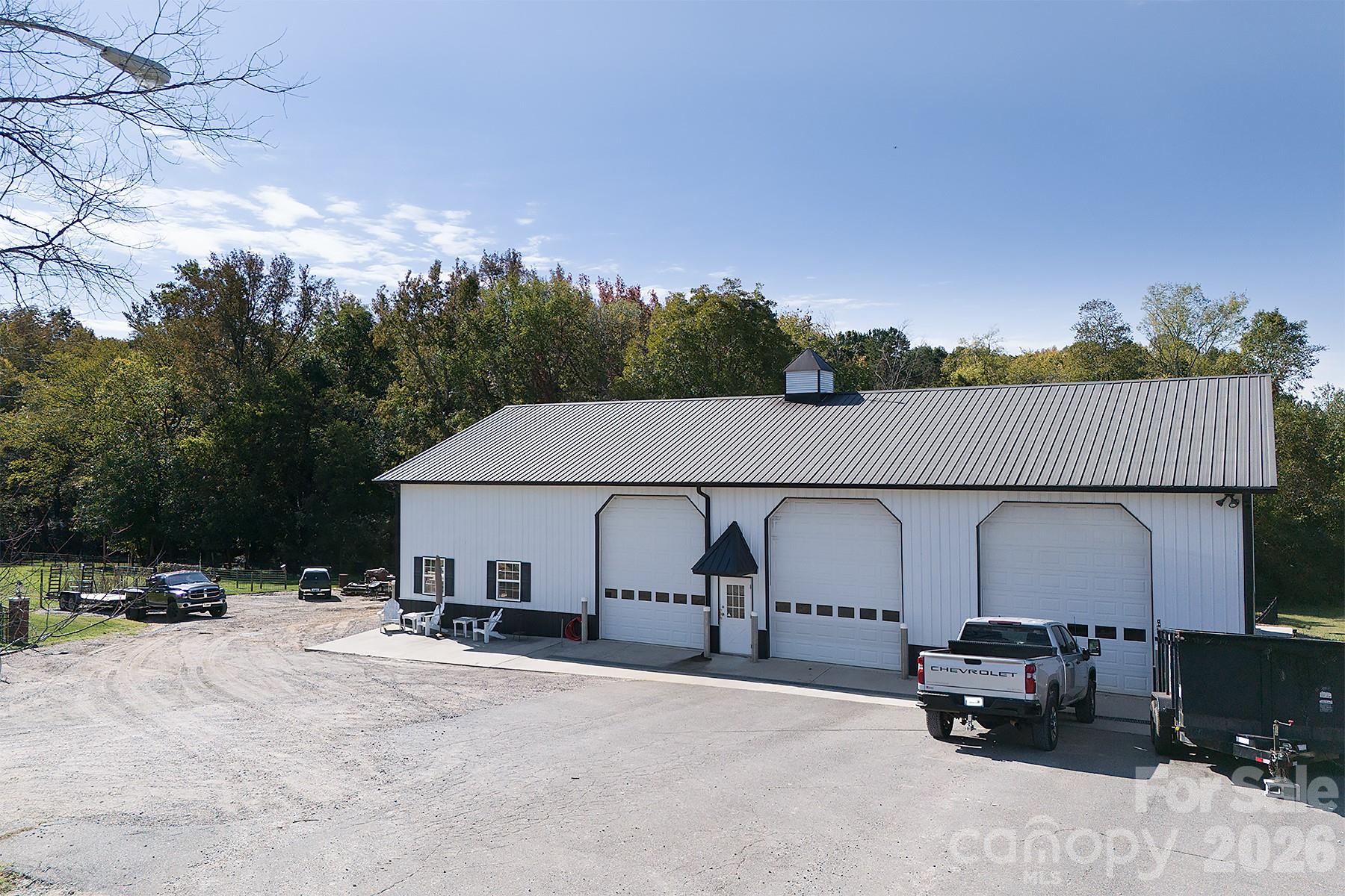 main property photo 39