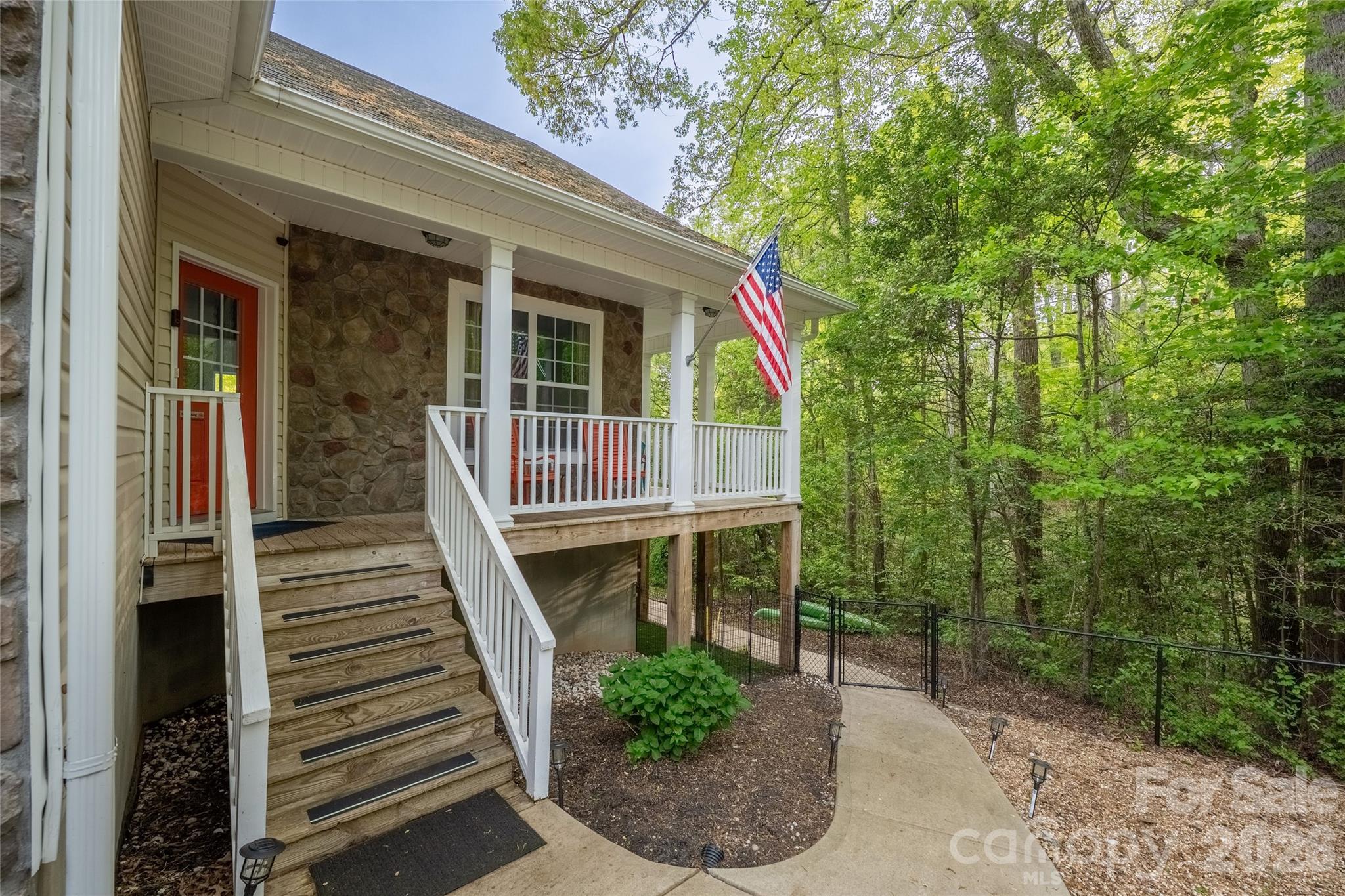 main property photo 38