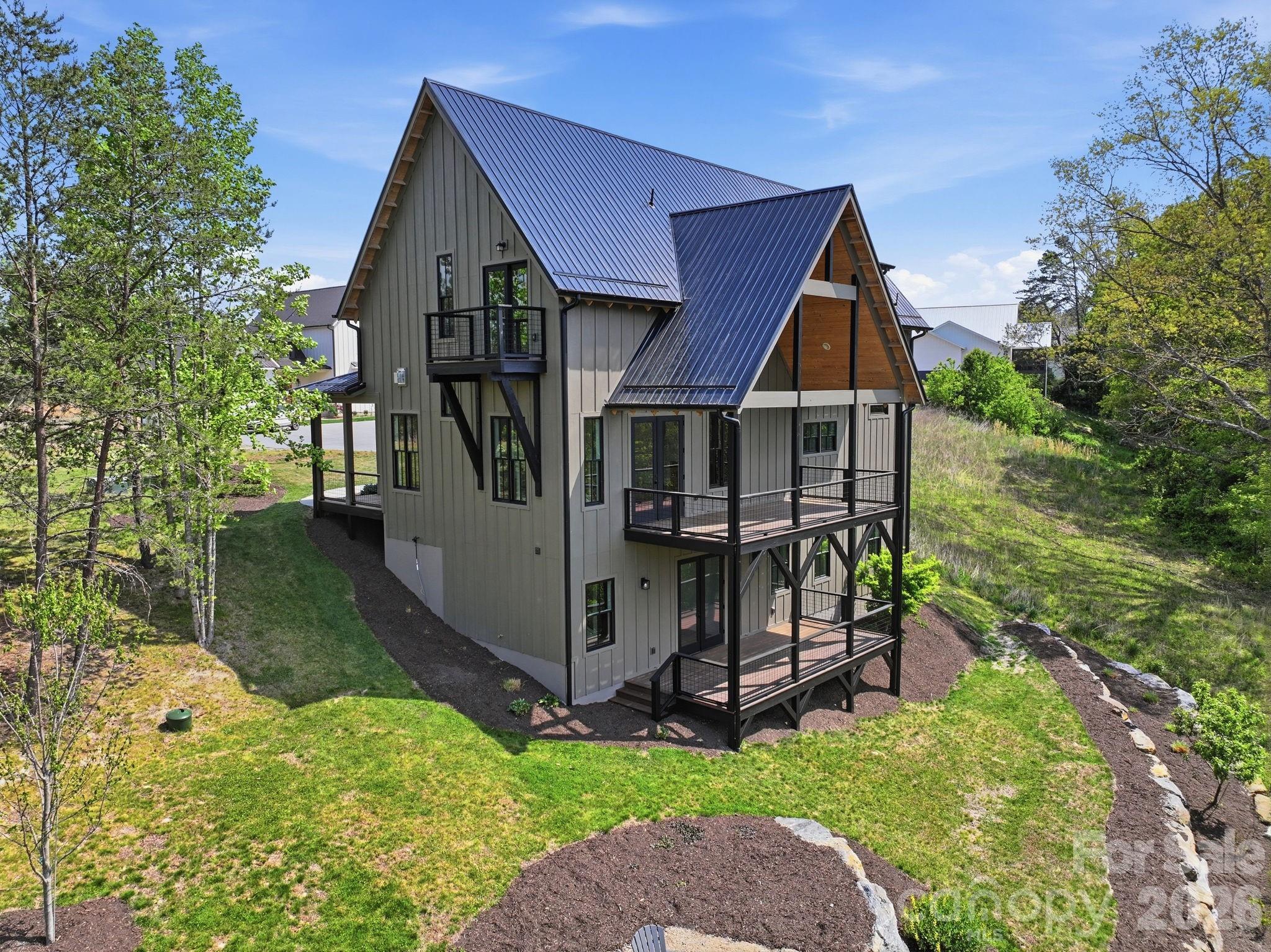 main property photo 37