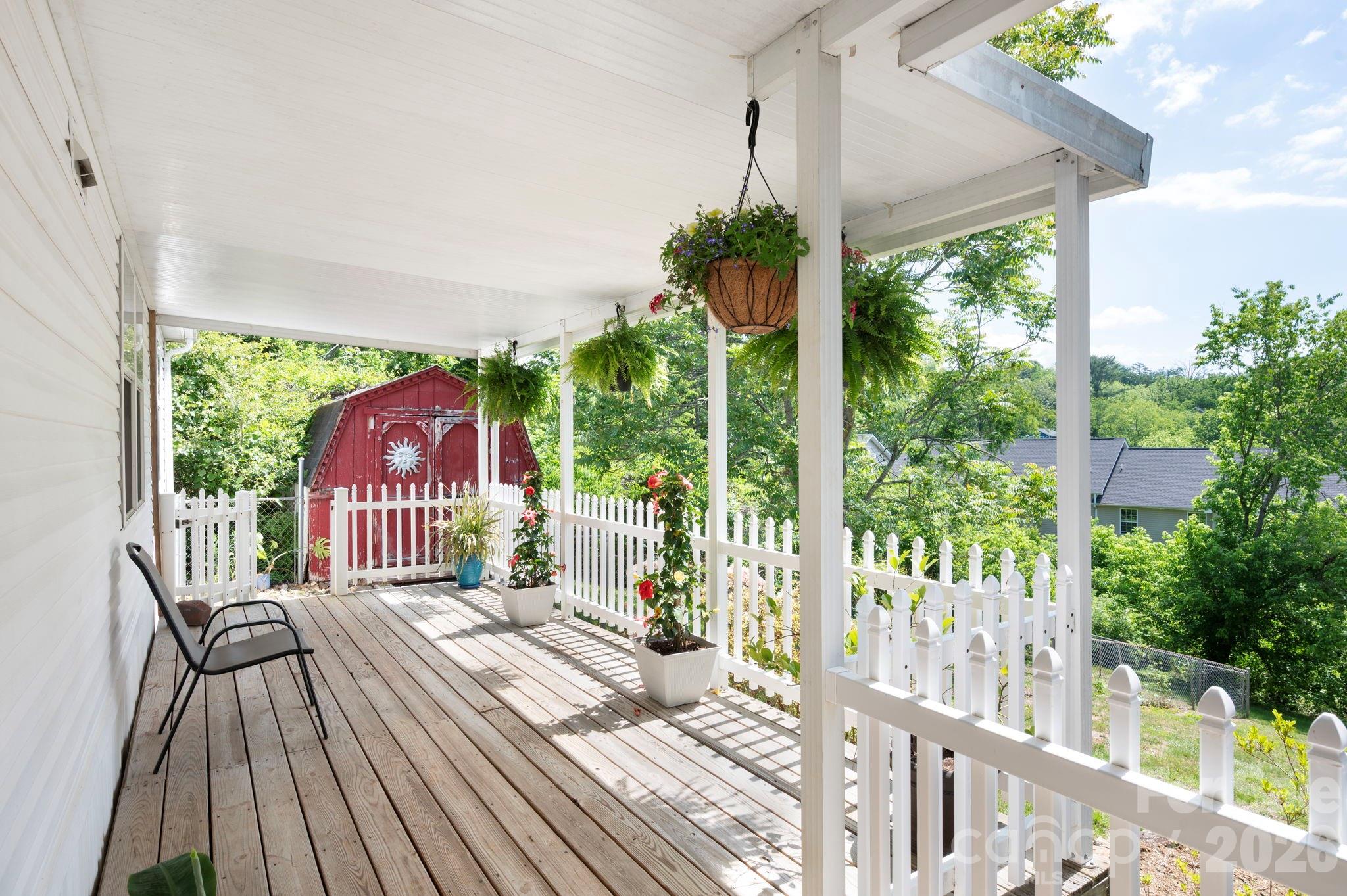 main property photo 24