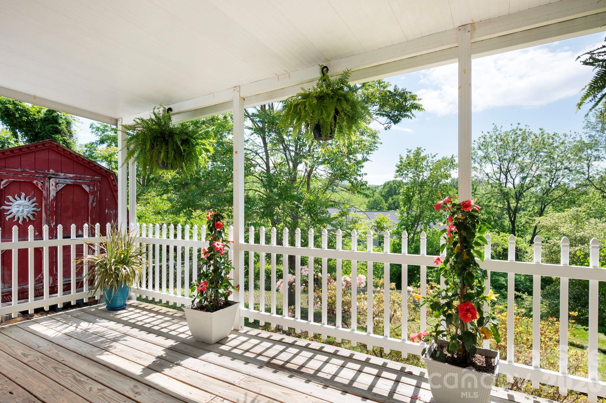 main property photo 25