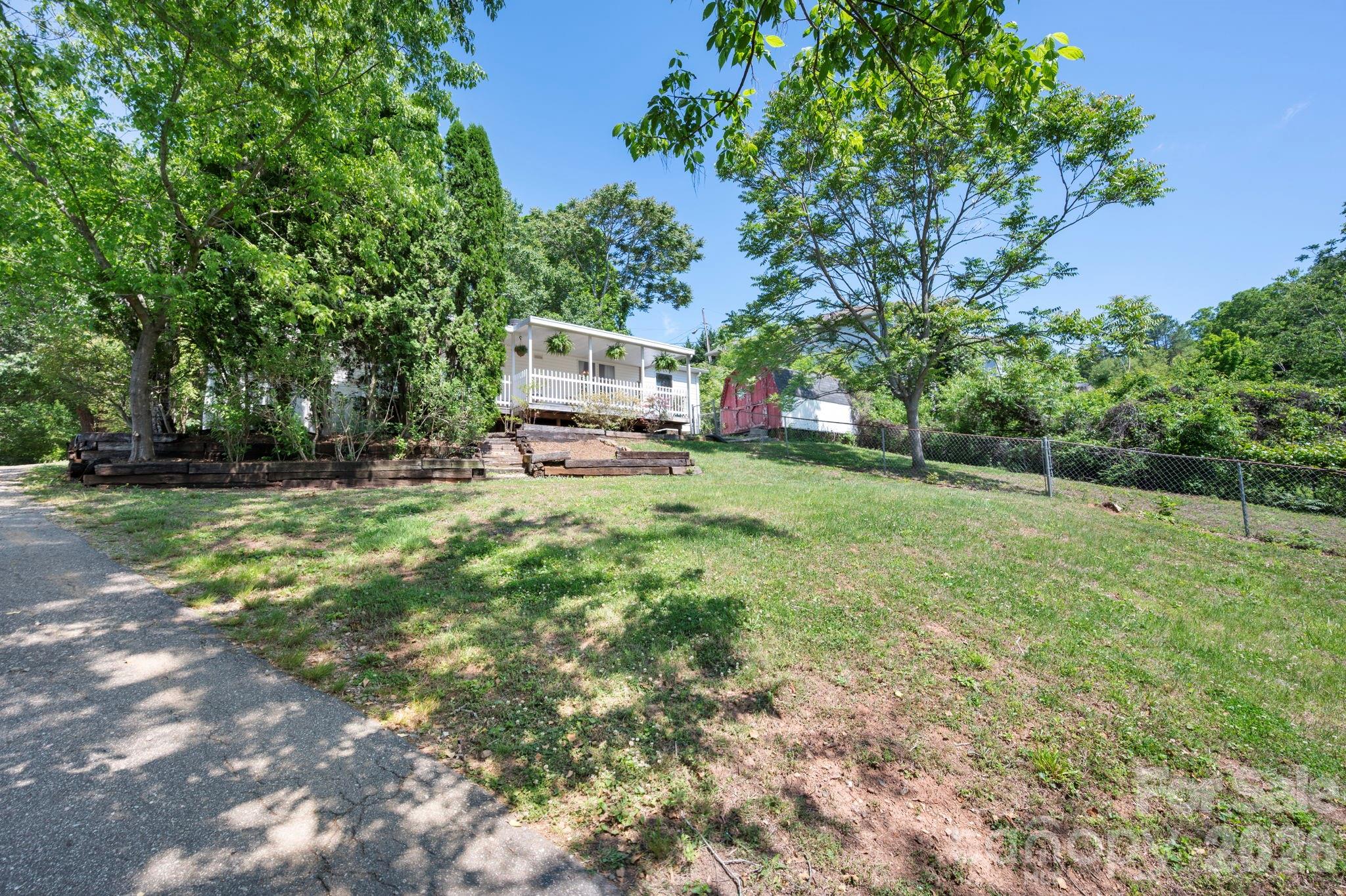 main property photo 29