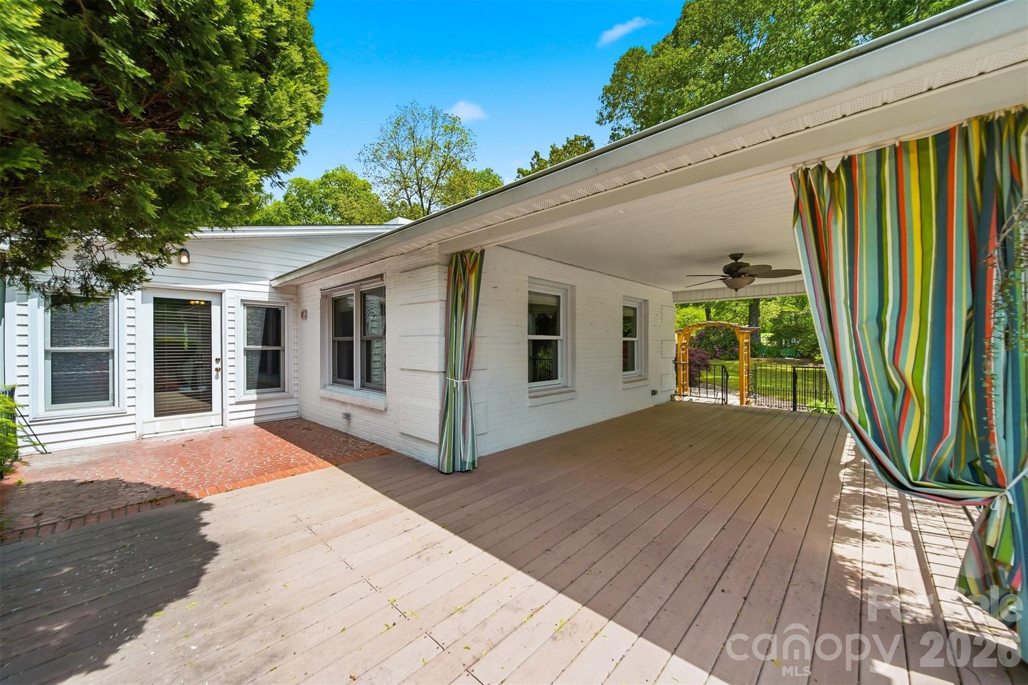 main property photo 33