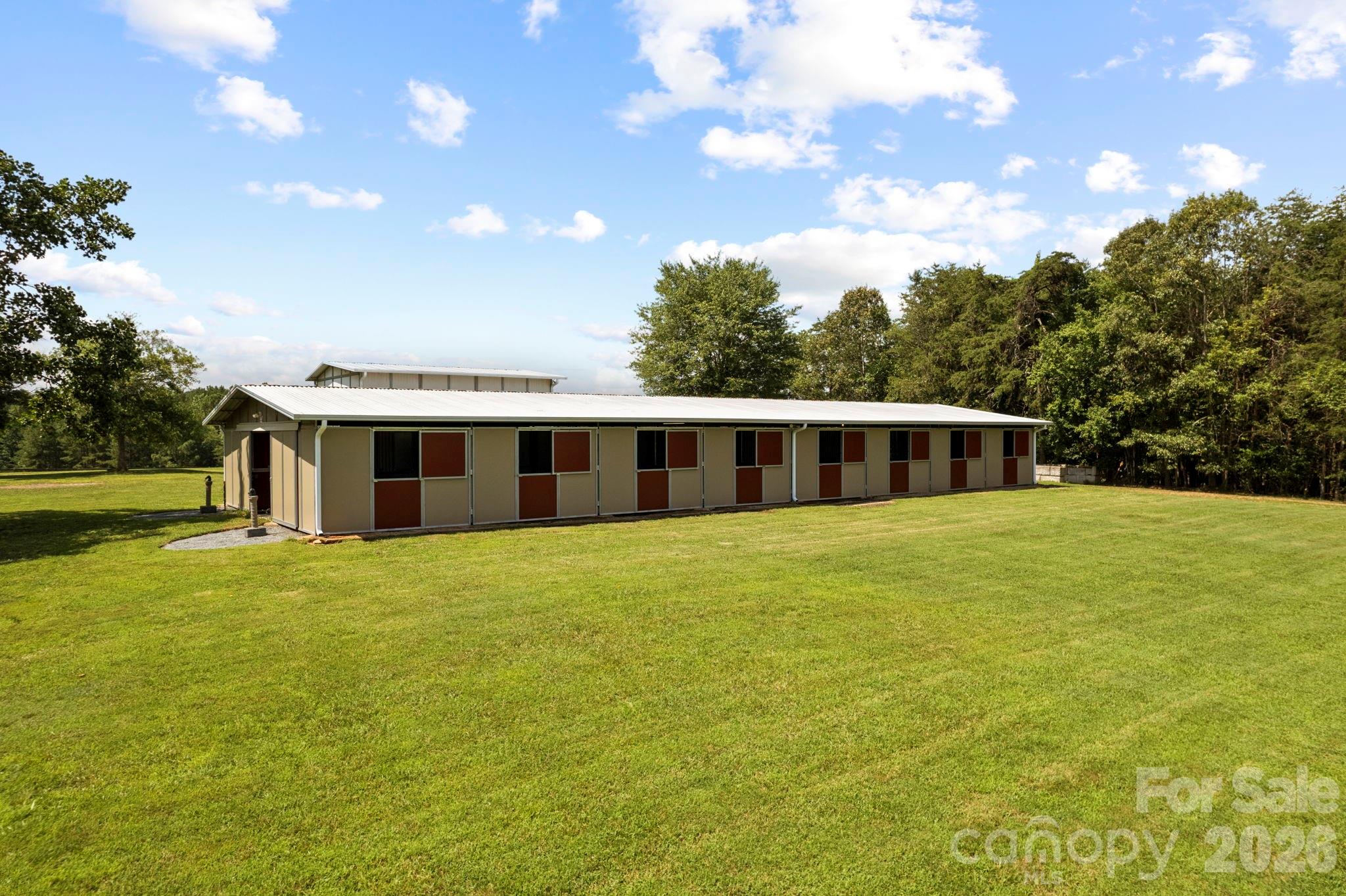 main property photo 19
