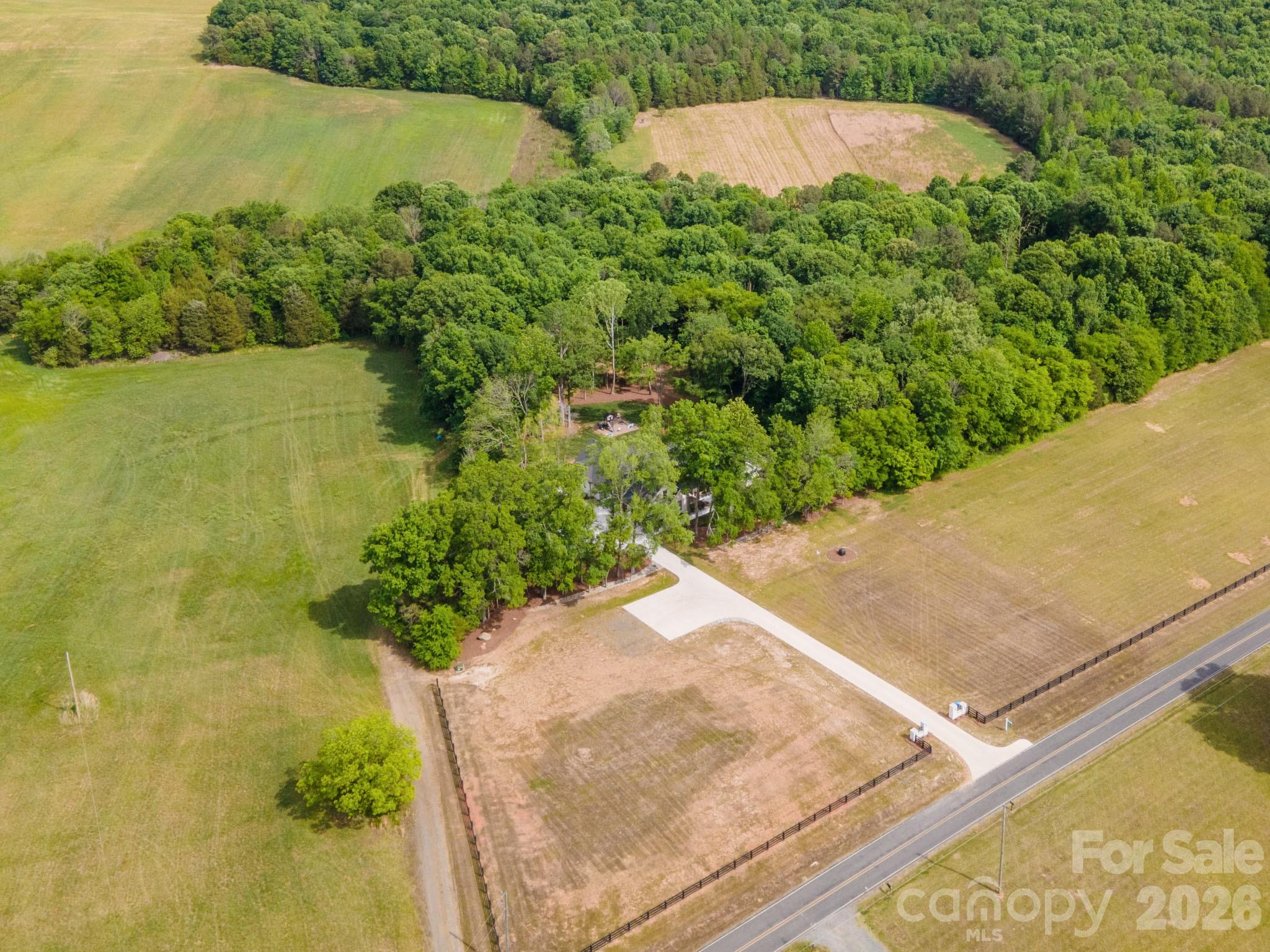 main property photo 45