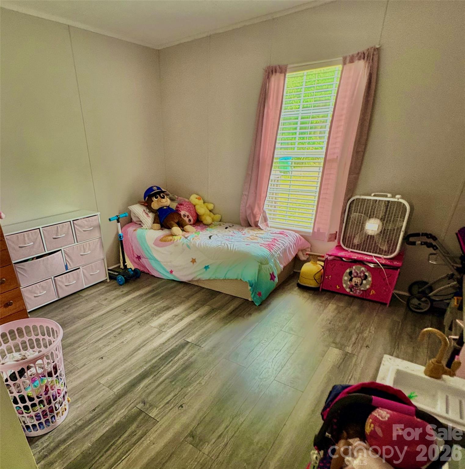 main property photo 7