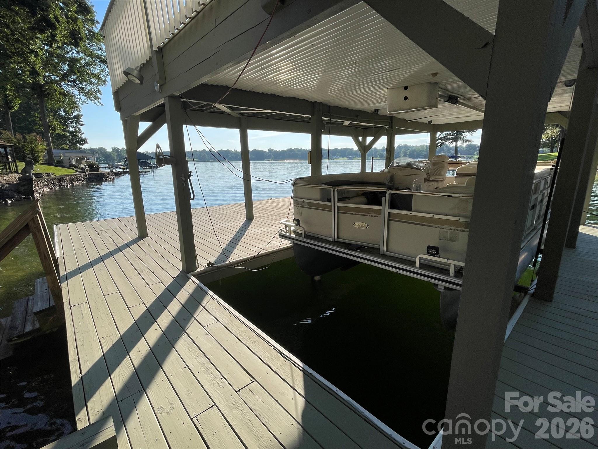 main property photo 40