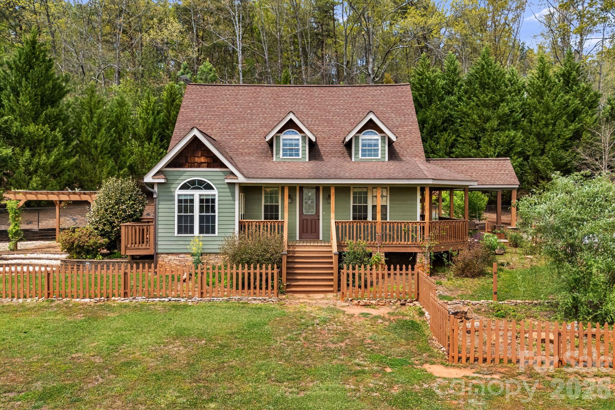 main property photo 28