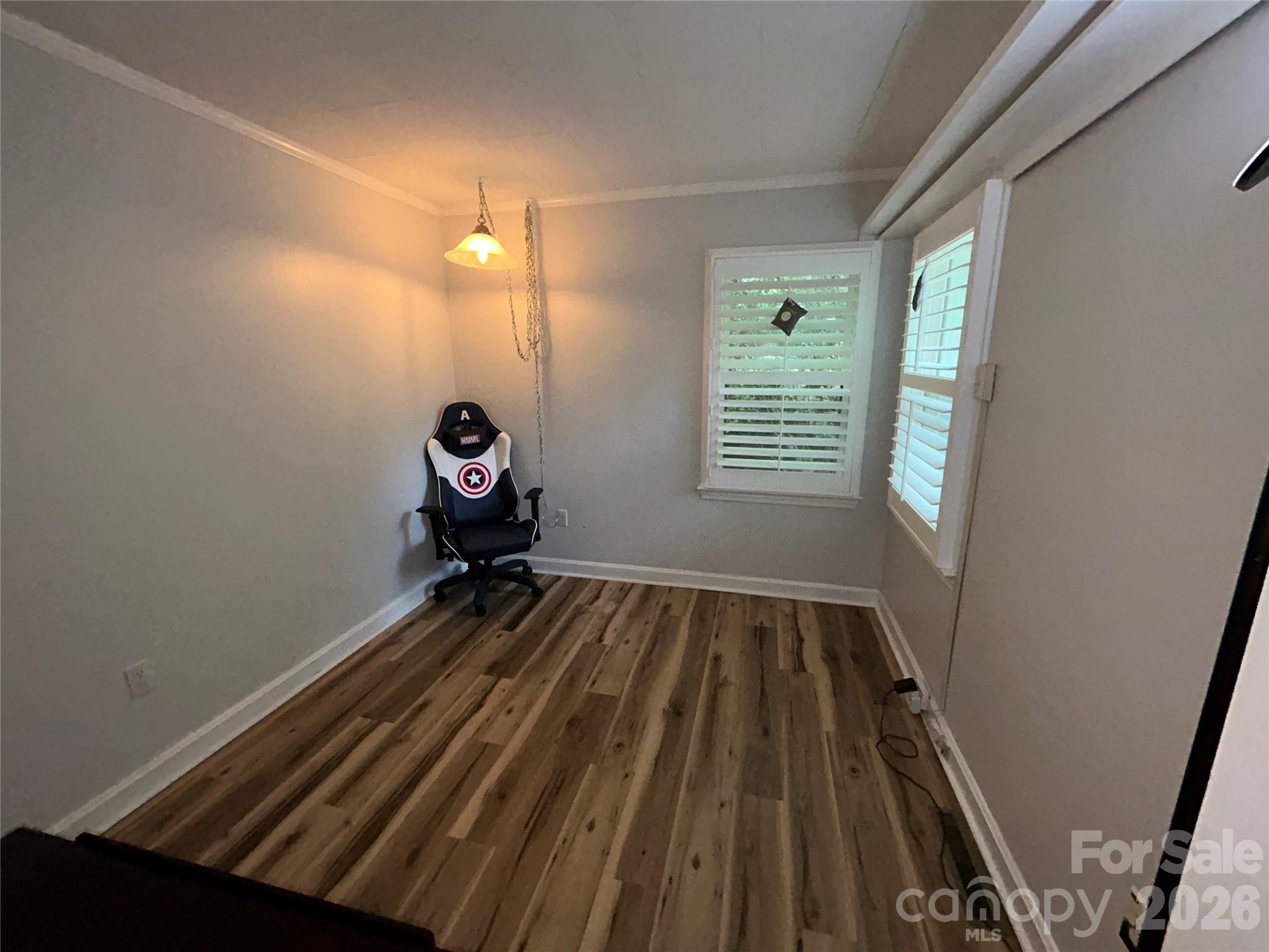 main property photo 20