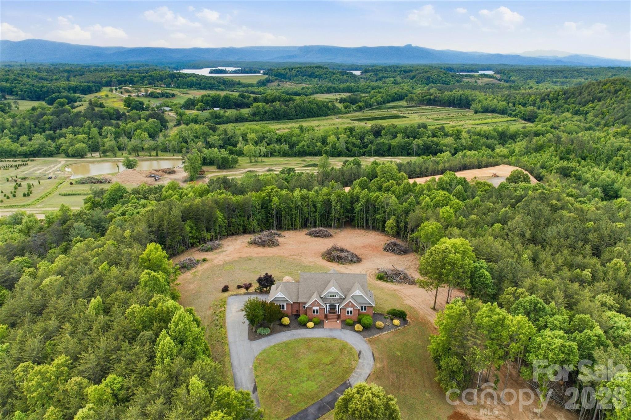 main property photo 12