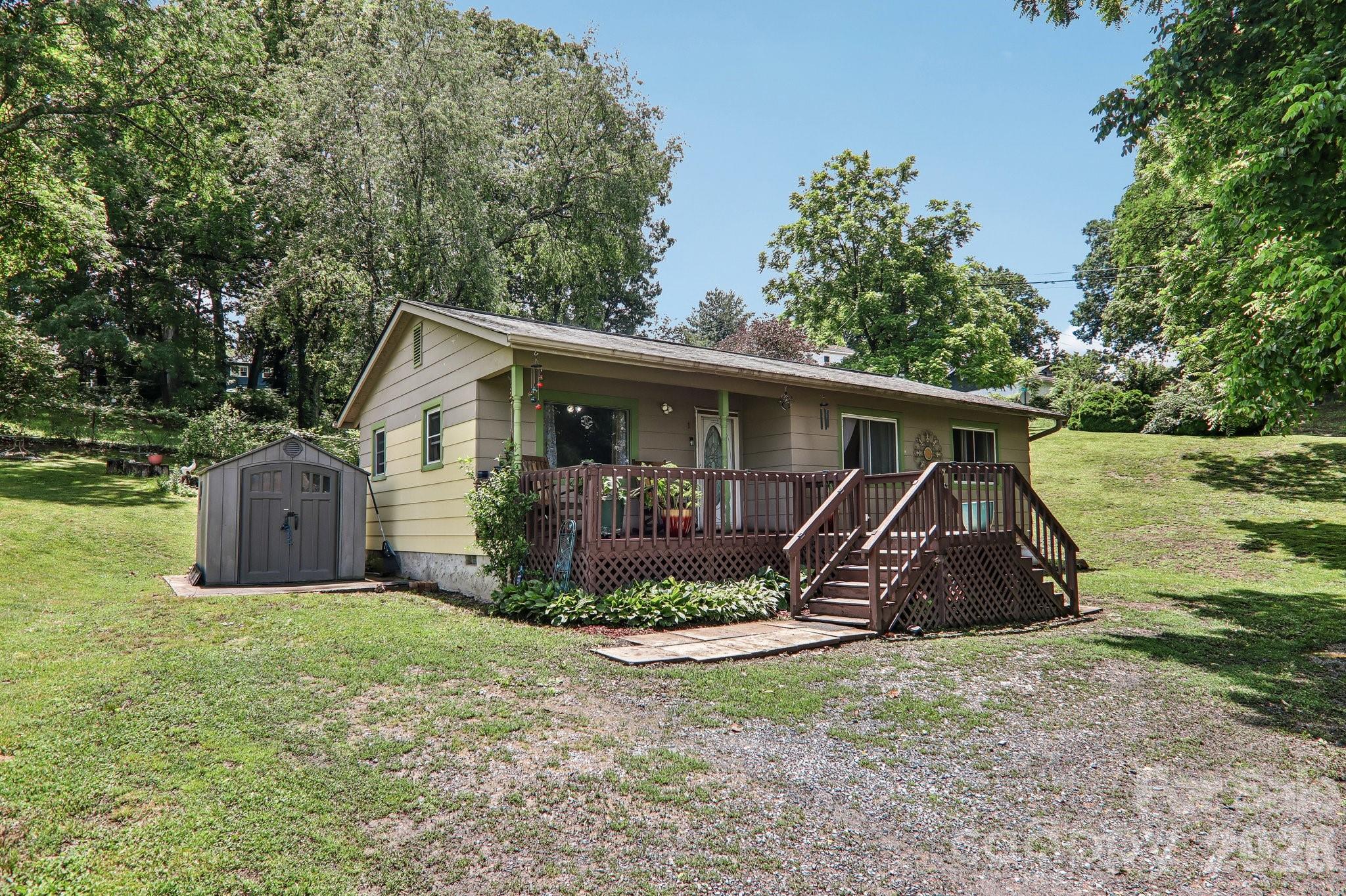 main property photo 3