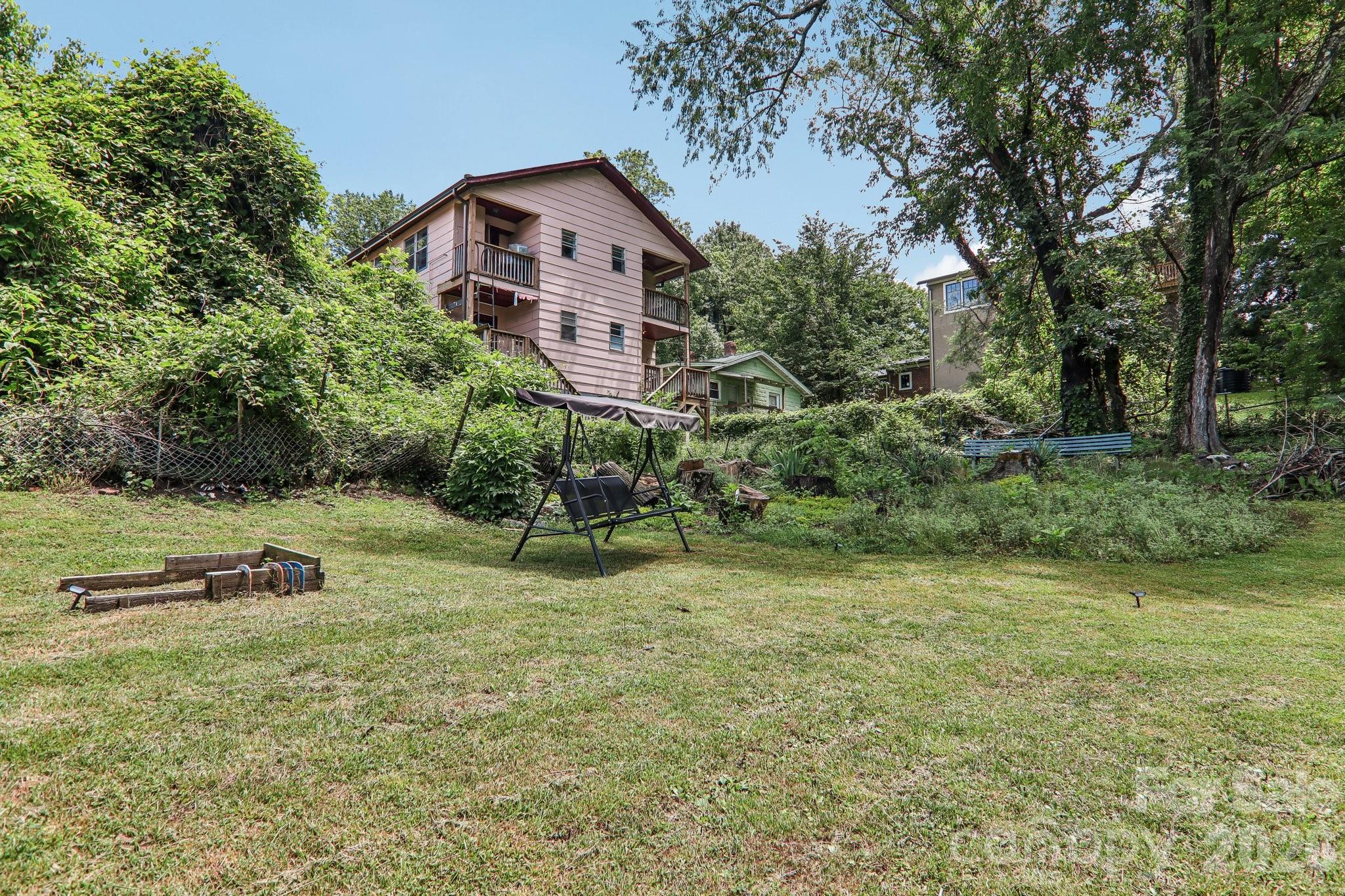 main property photo 33