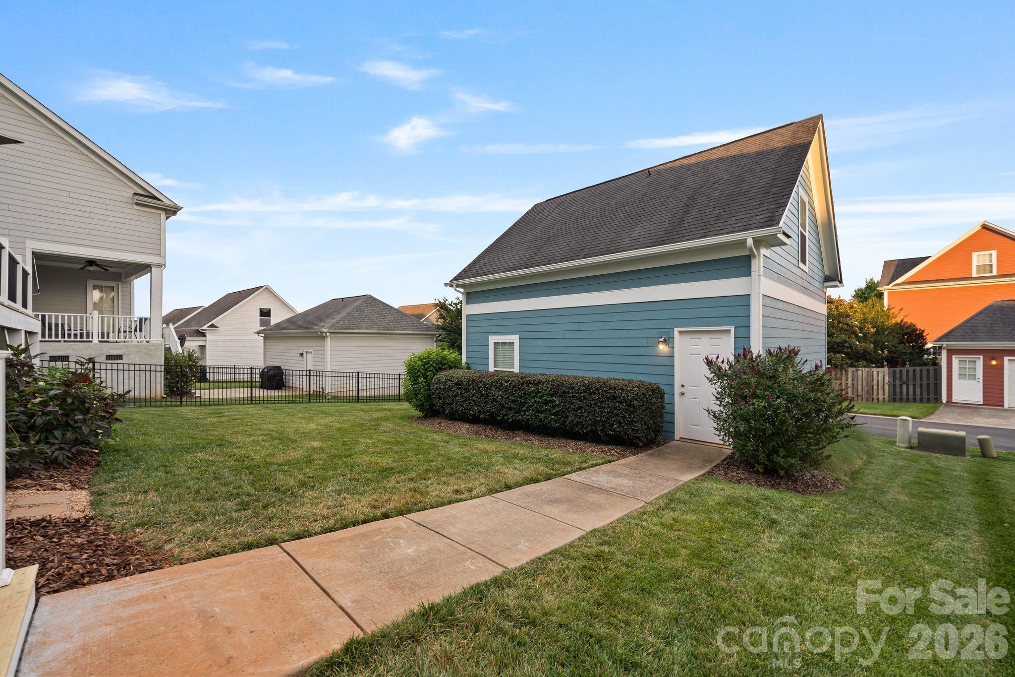 main property photo 41