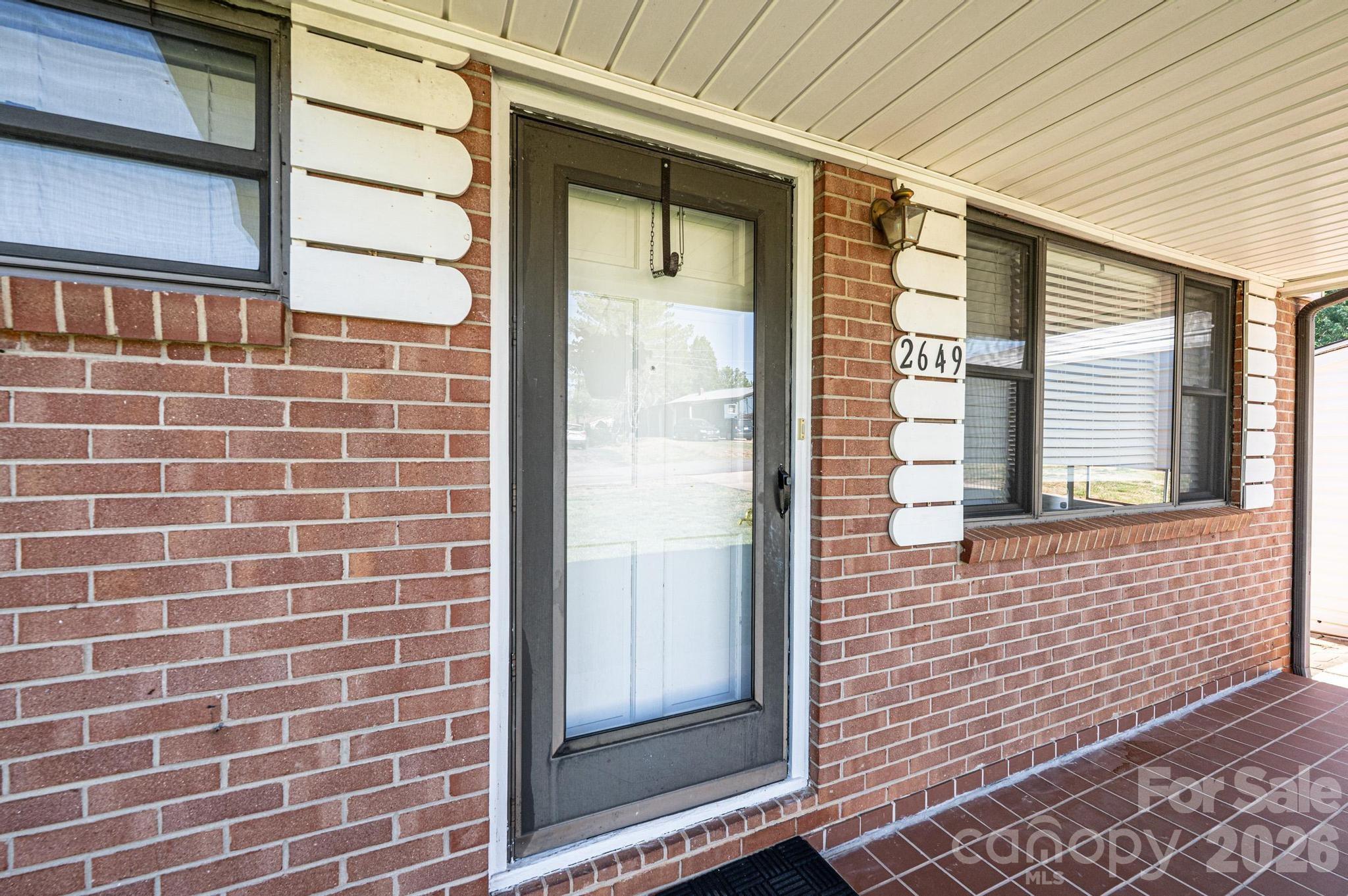 main property photo 5