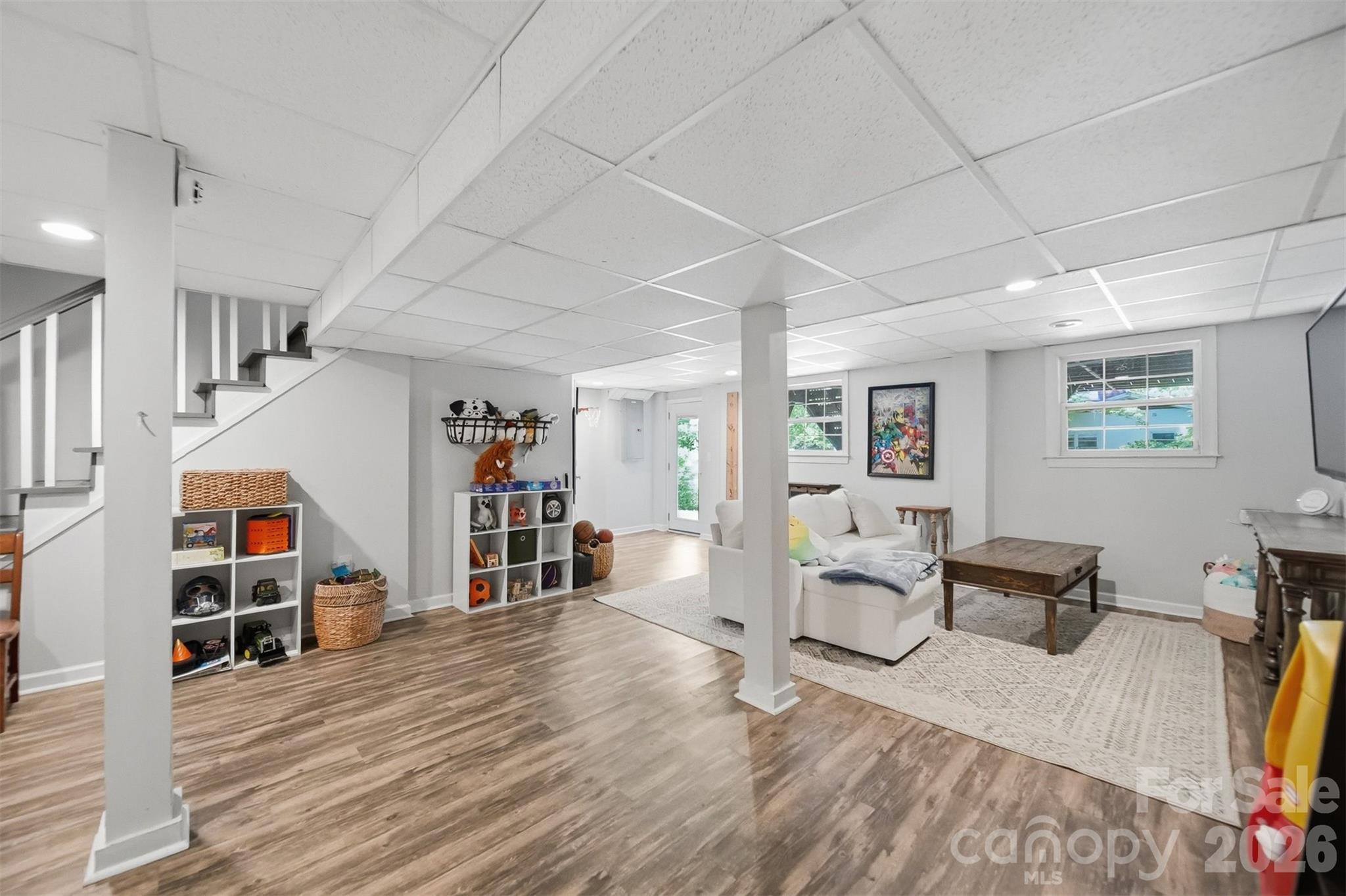 main property photo 27