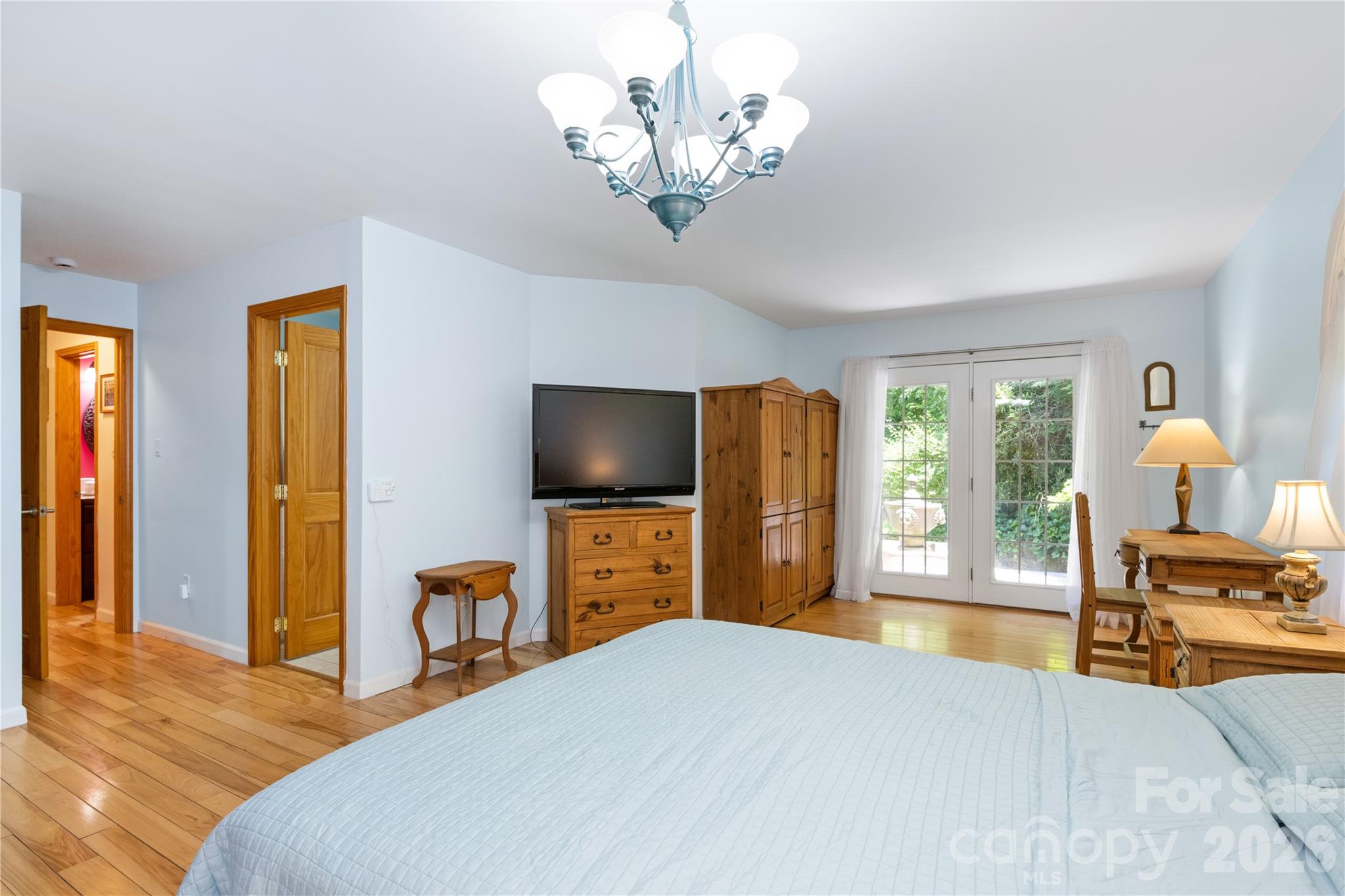 main property photo 20