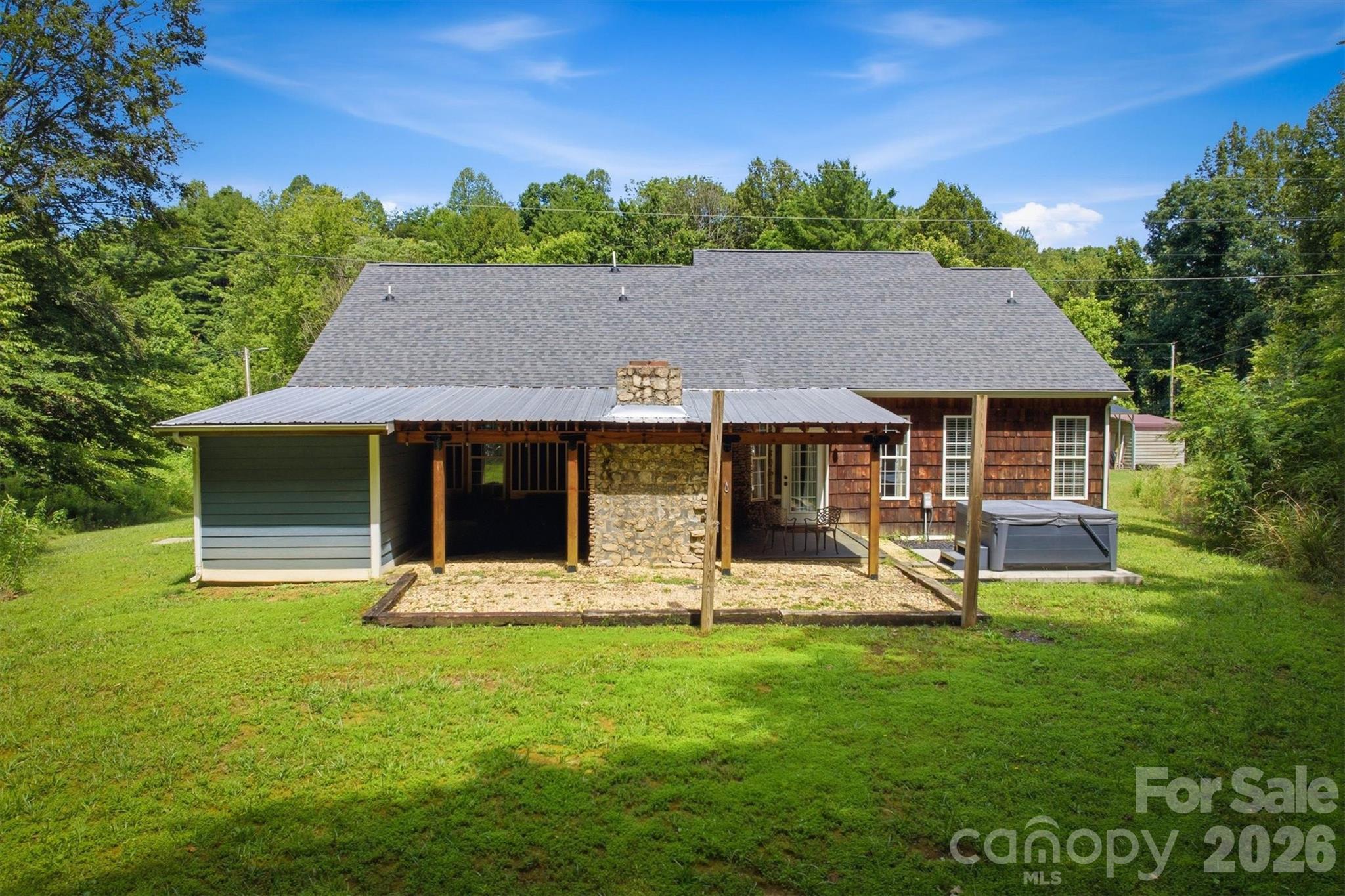 main property photo 5