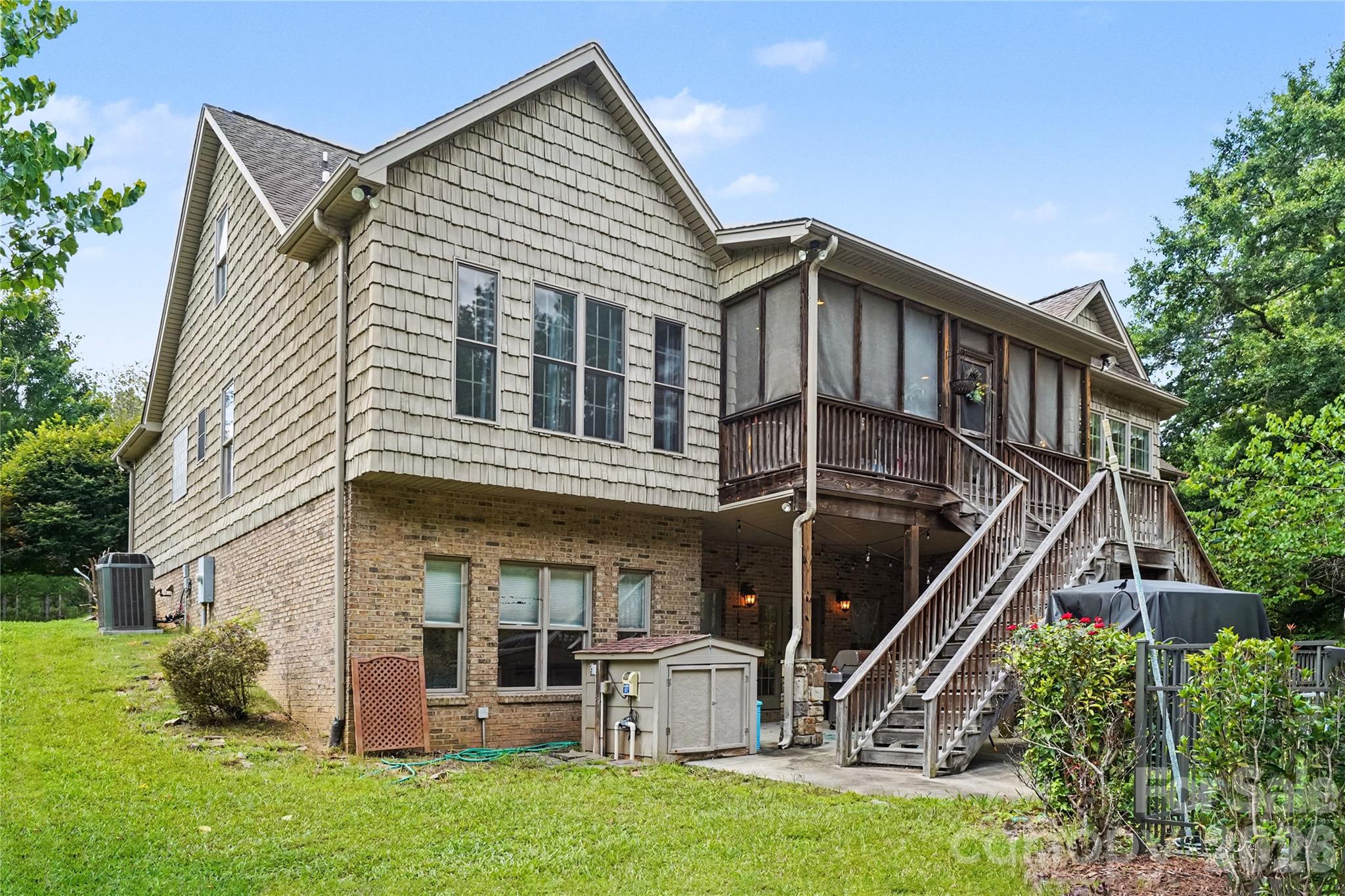 main property photo 26