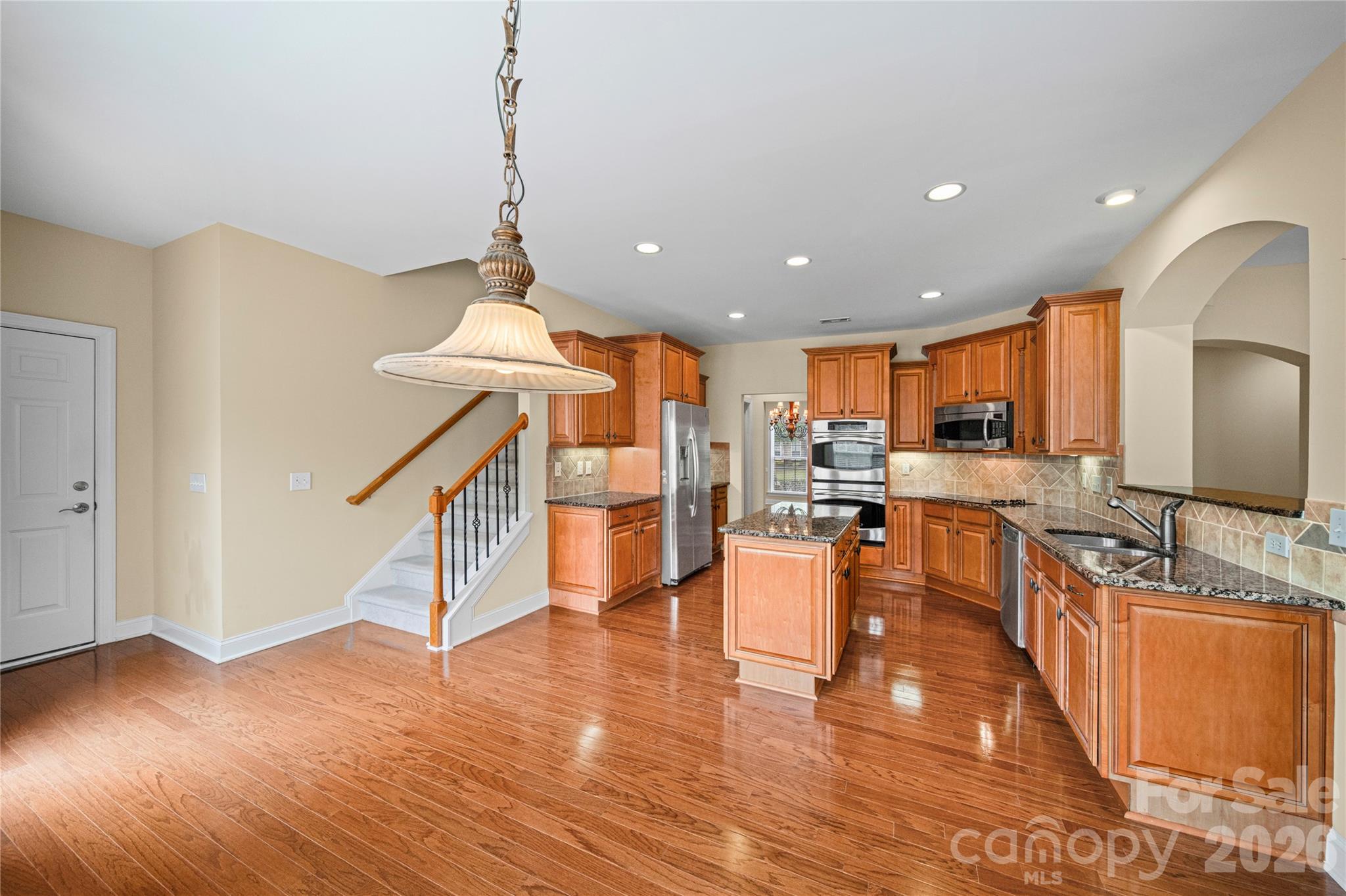 main property photo 20