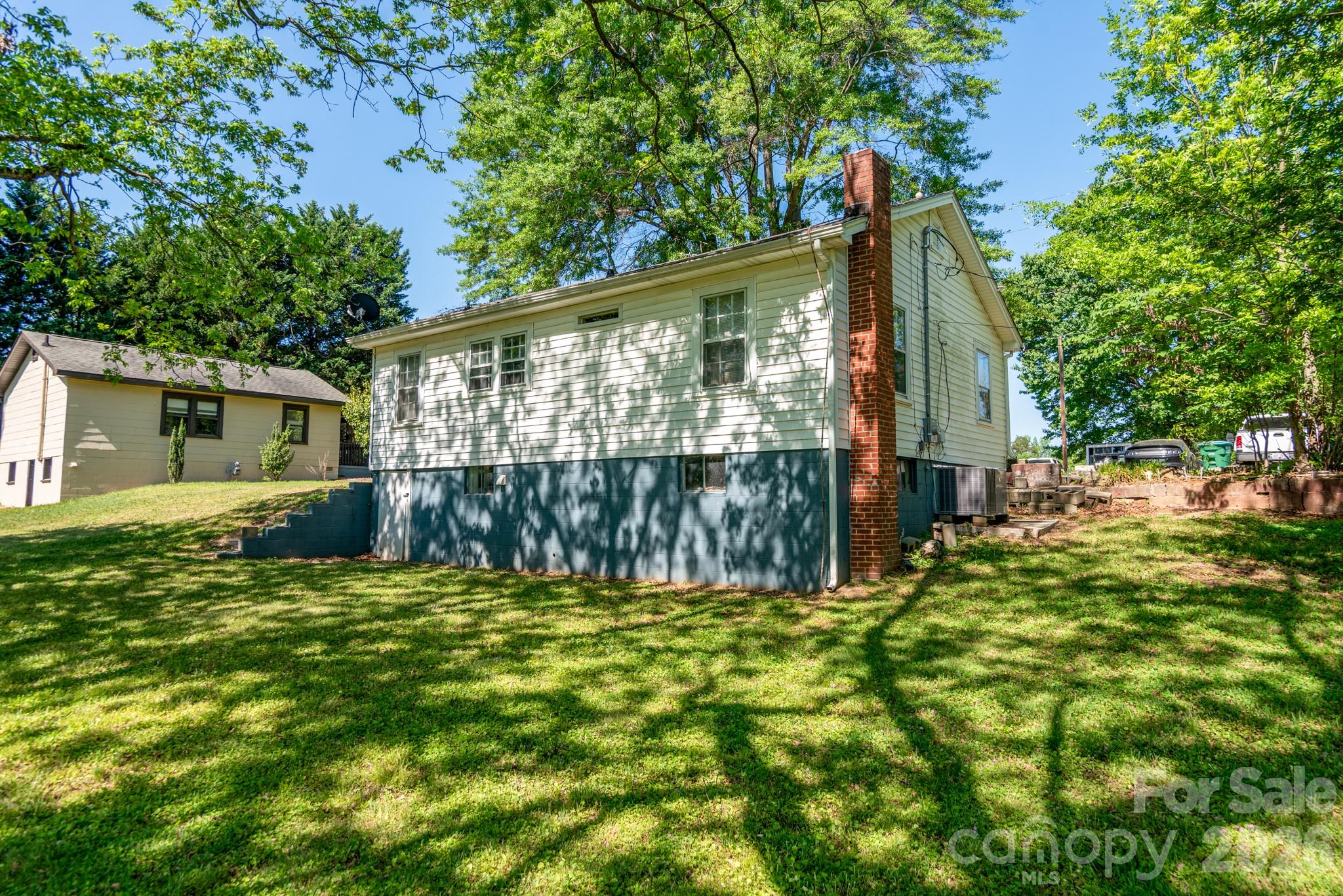 main property photo 23