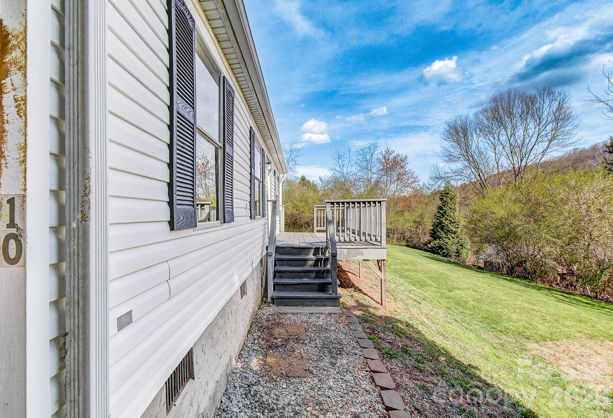 main property photo 24