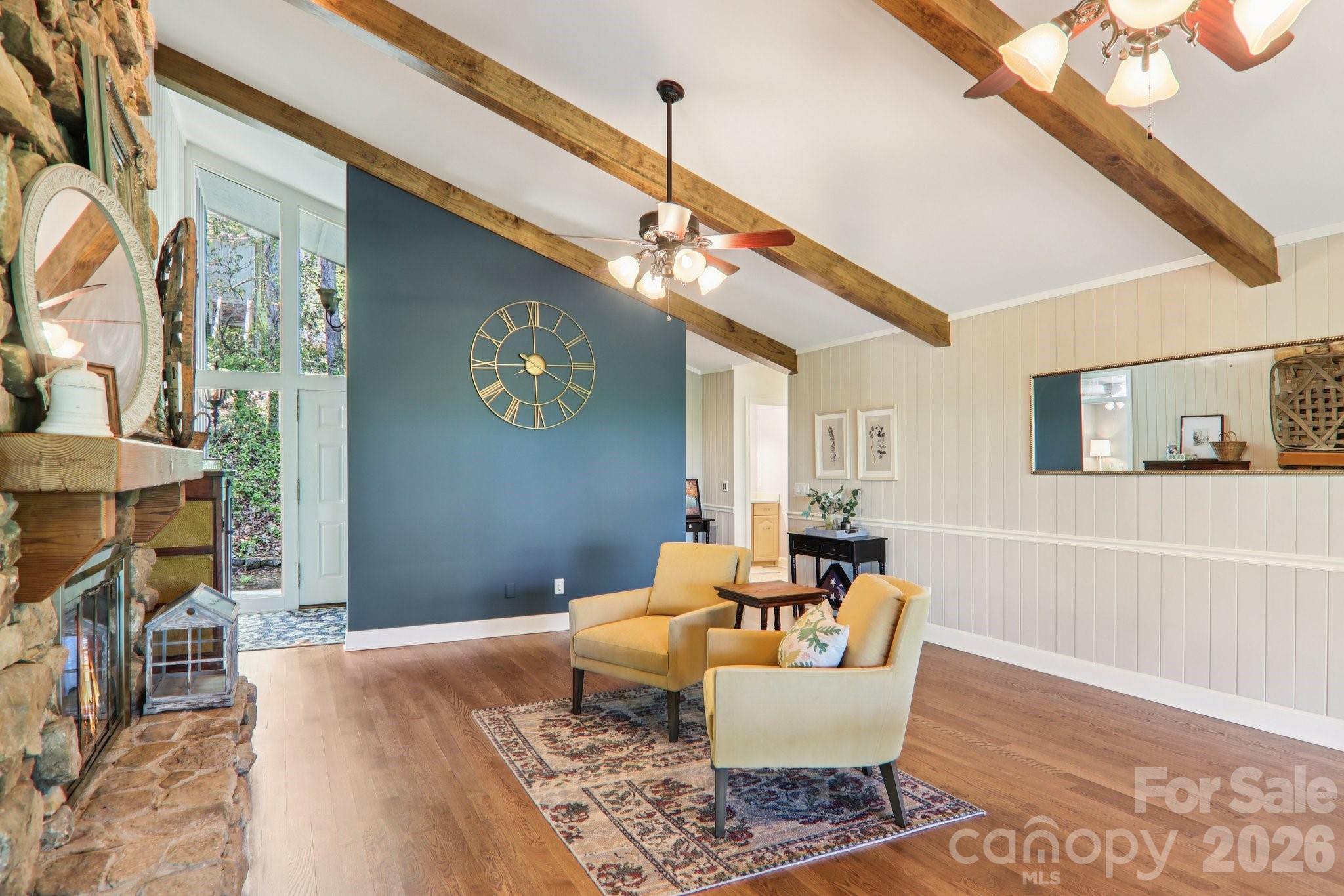 property viewer photo 10