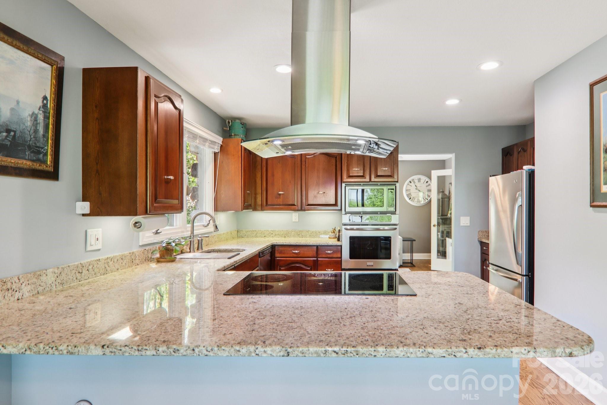 property viewer photo 14
