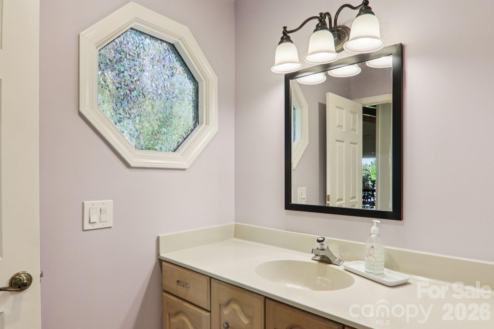 property viewer photo 19