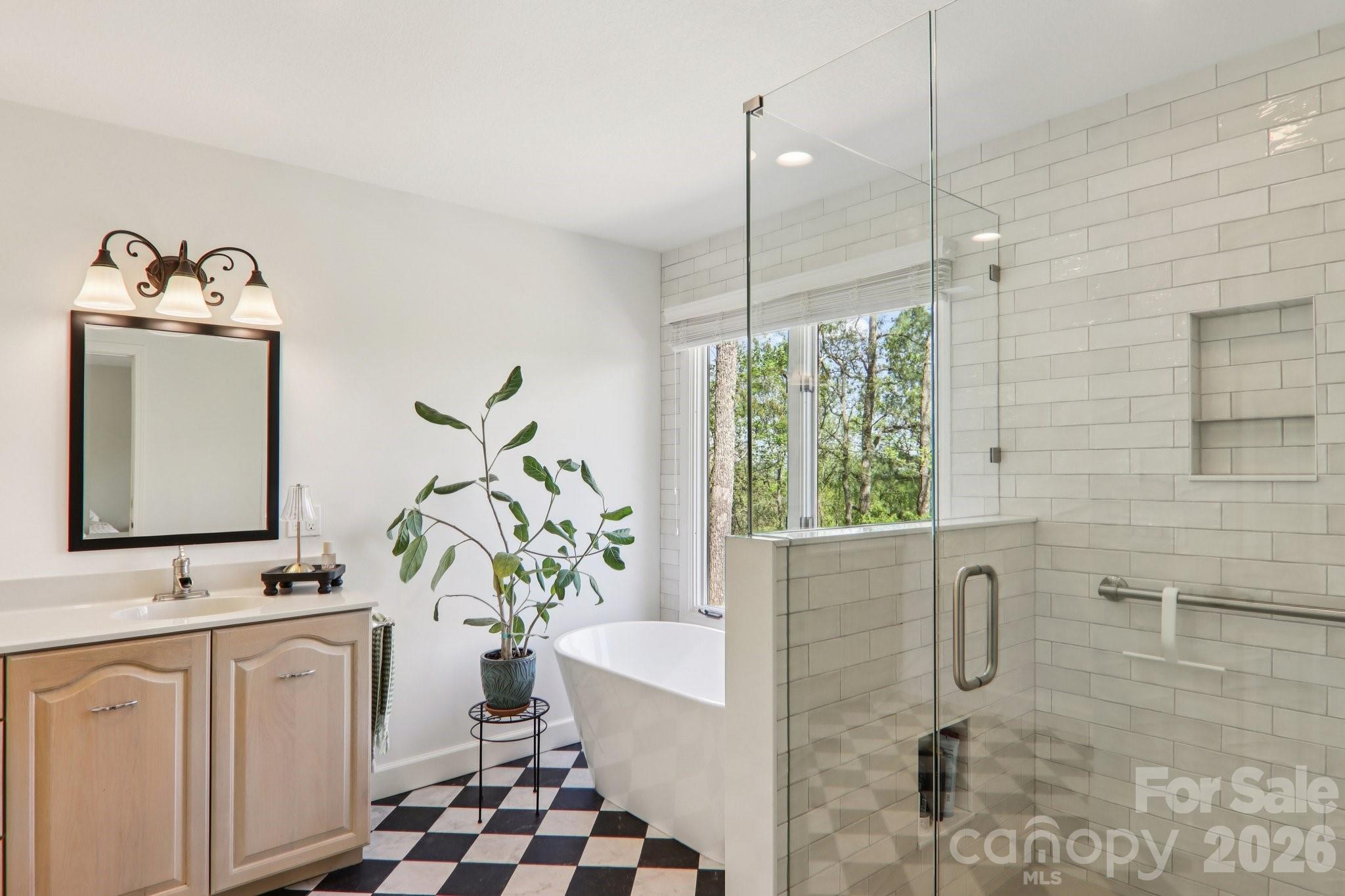 property viewer photo 23