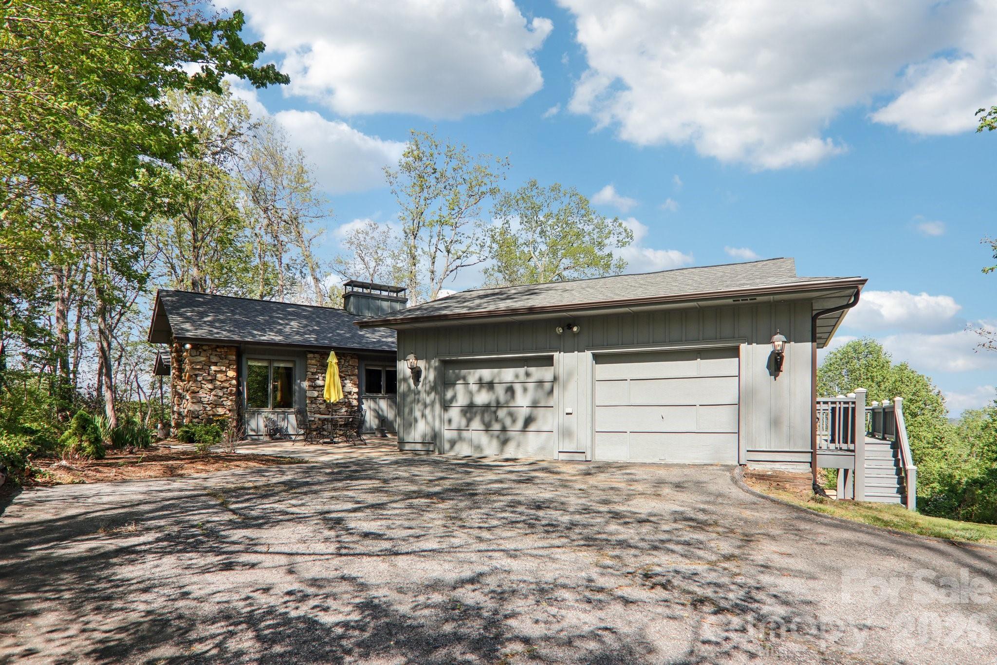 property viewer photo 3