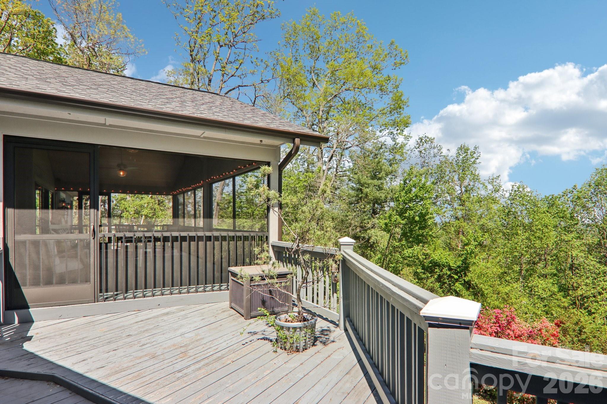 property viewer photo 31