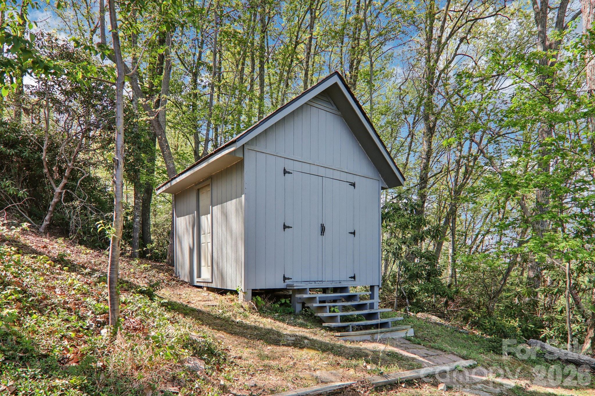 property viewer photo 33