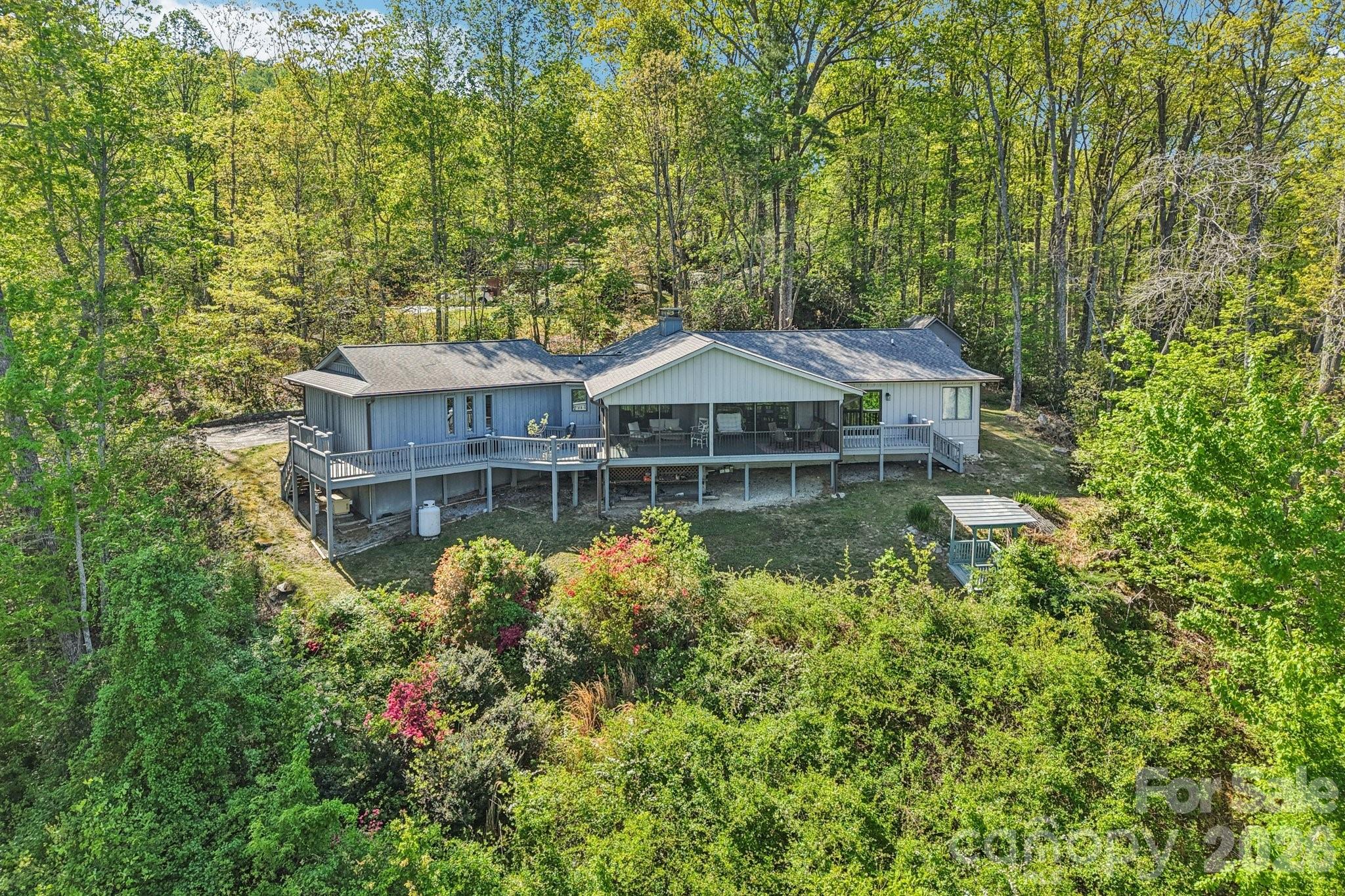 property viewer photo 36