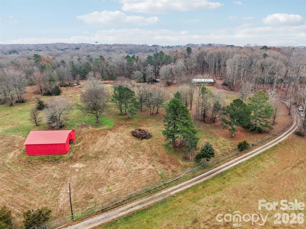 main property photo 40
