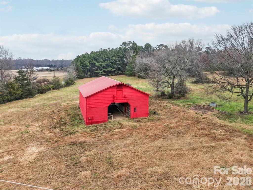 main property photo 45