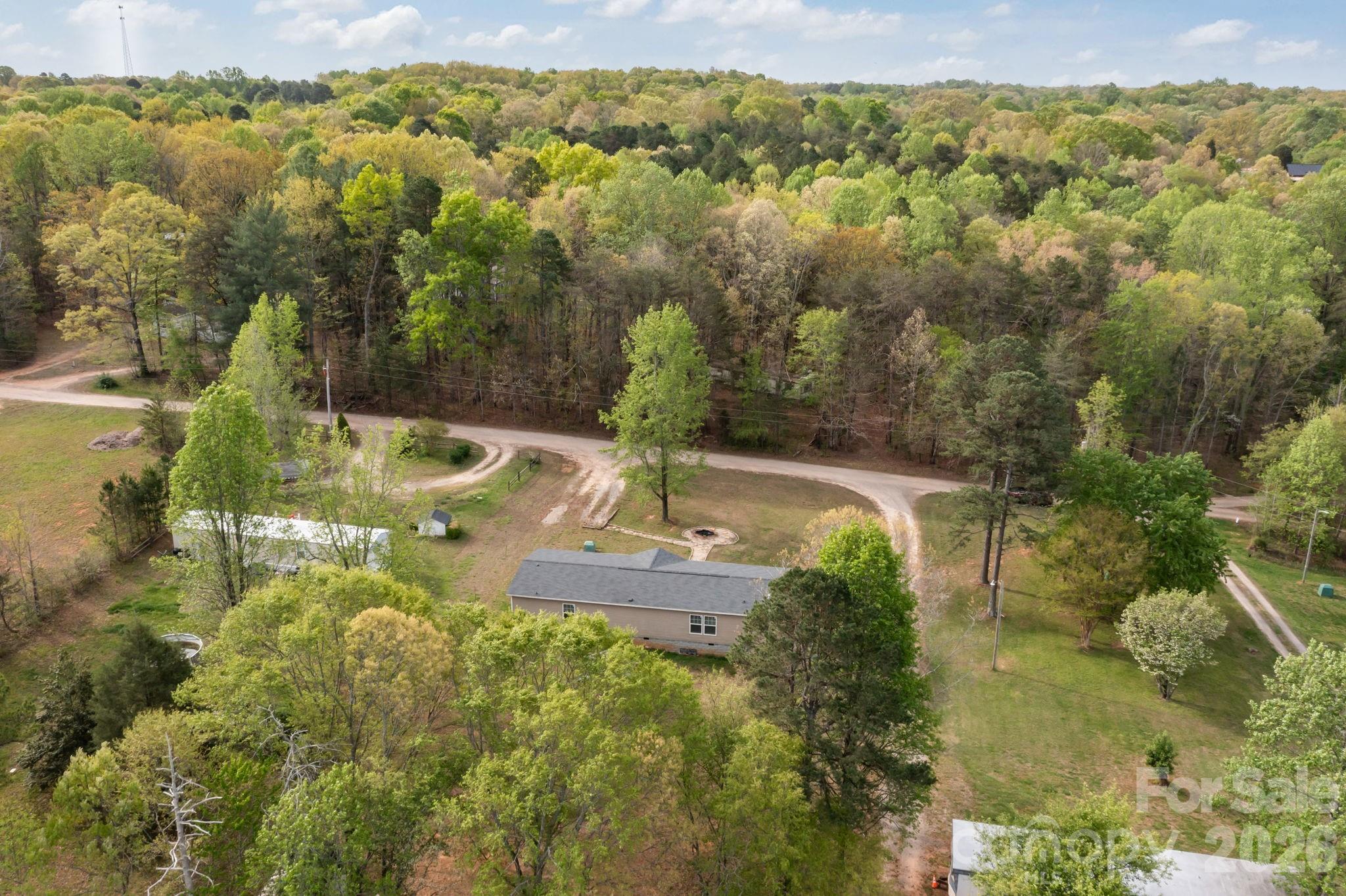 main property photo 40