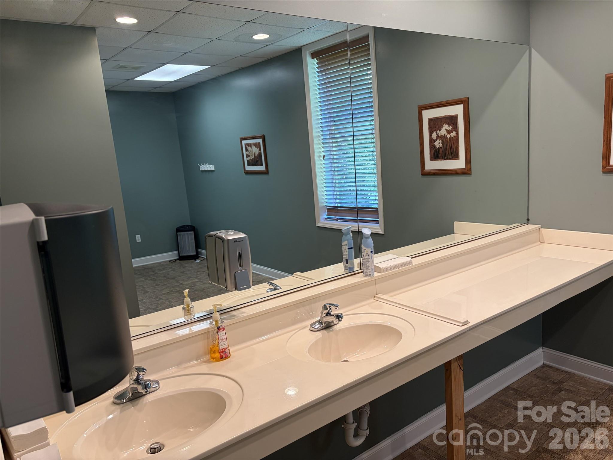 main property photo 26