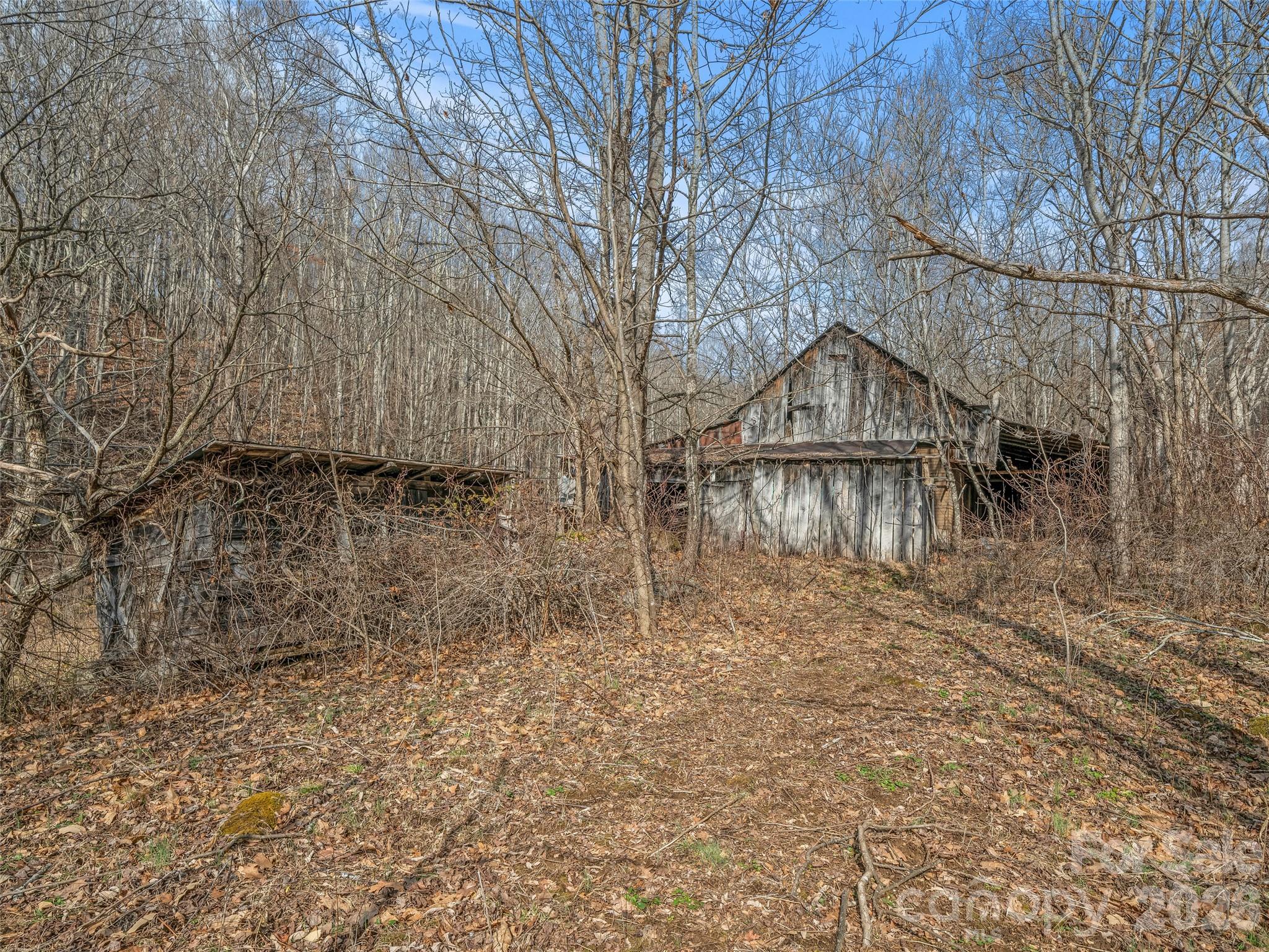 main property photo 15