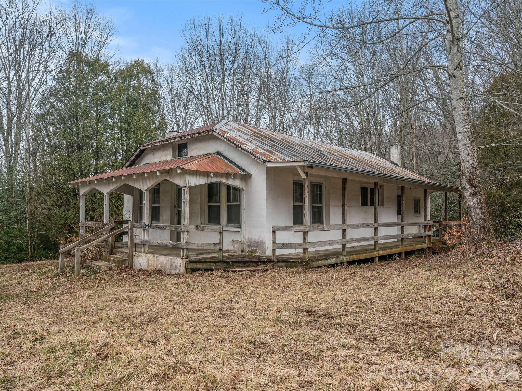 main property photo 18
