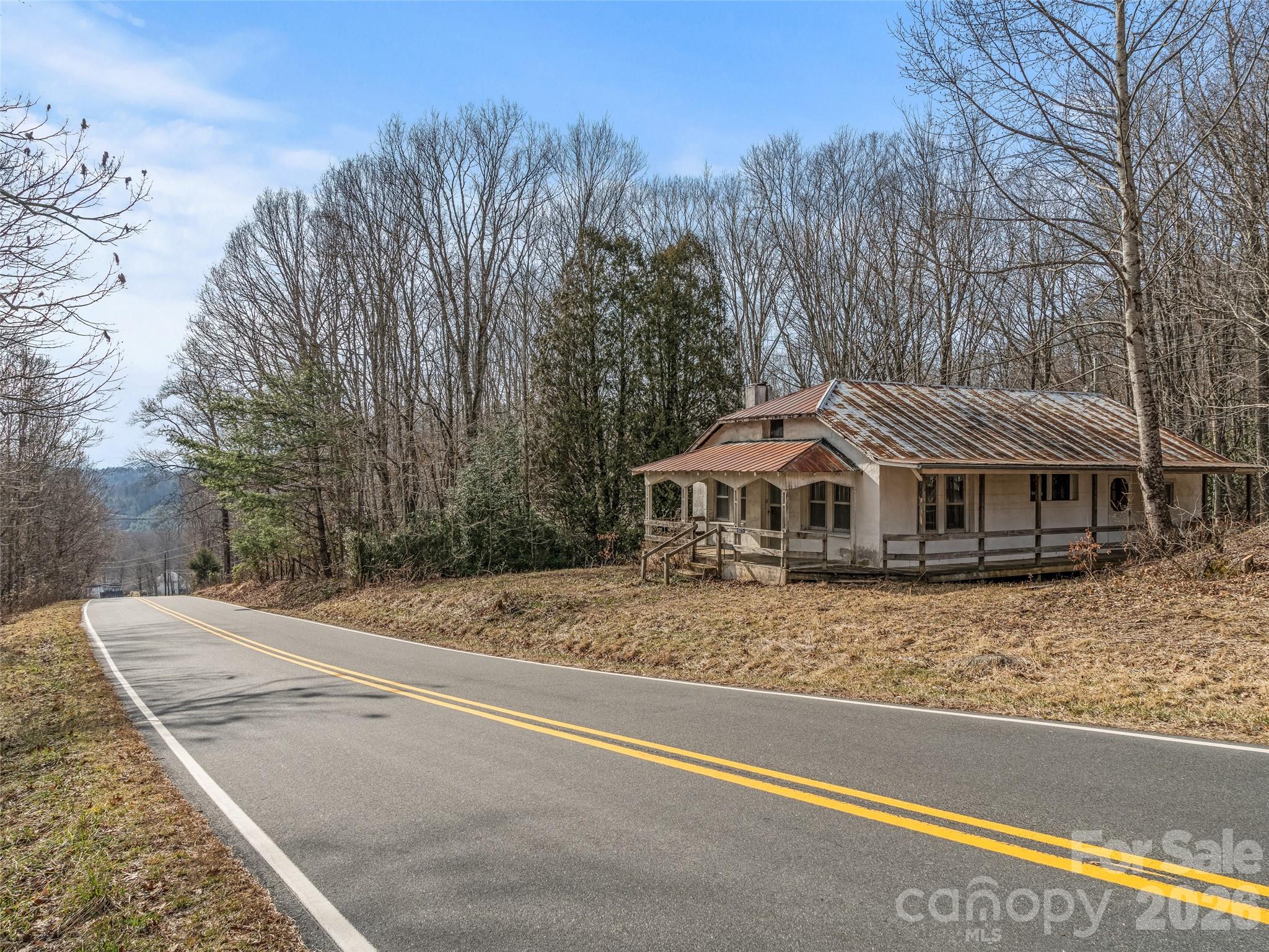 main property photo 4
