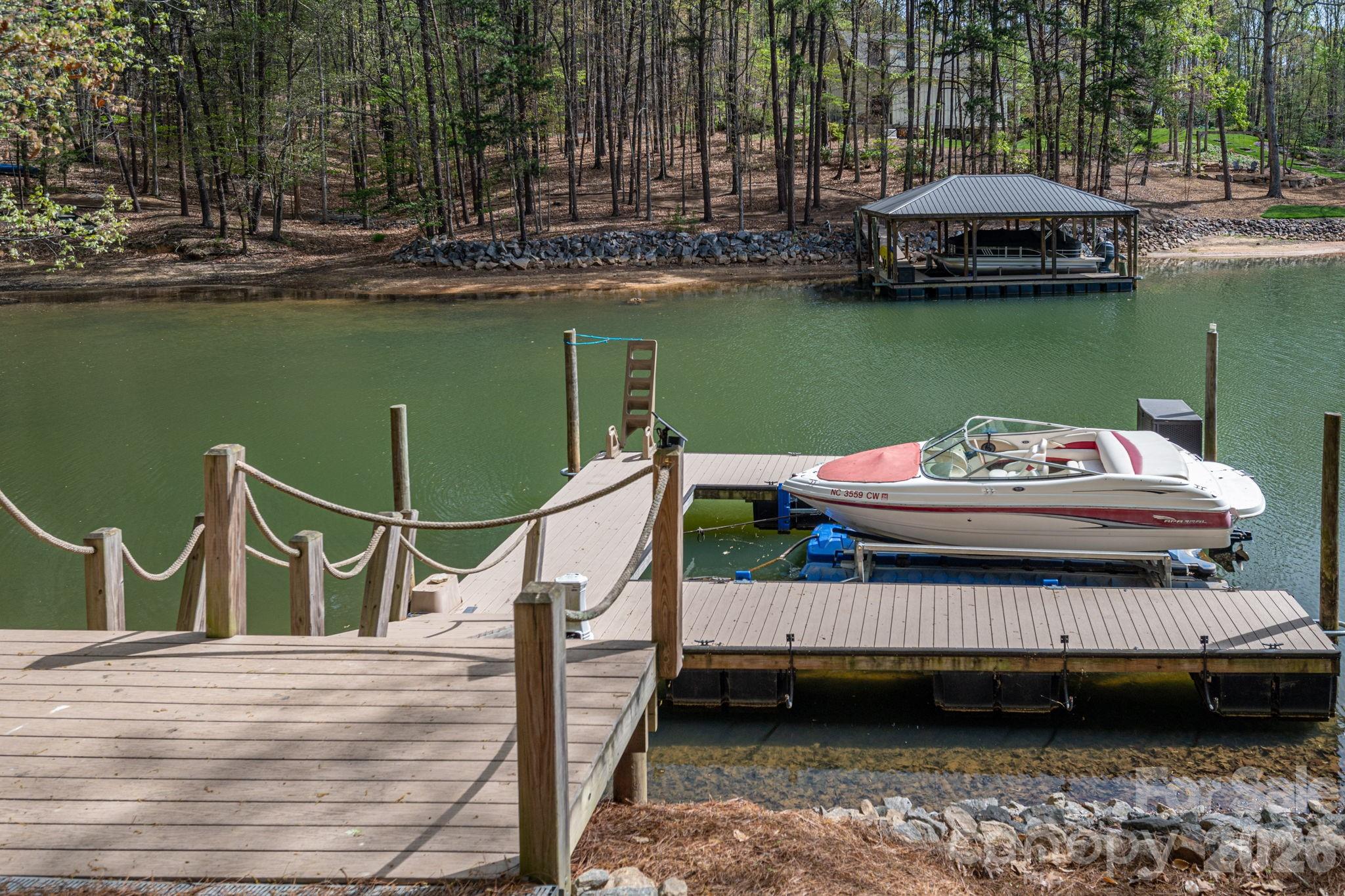 main property photo 41