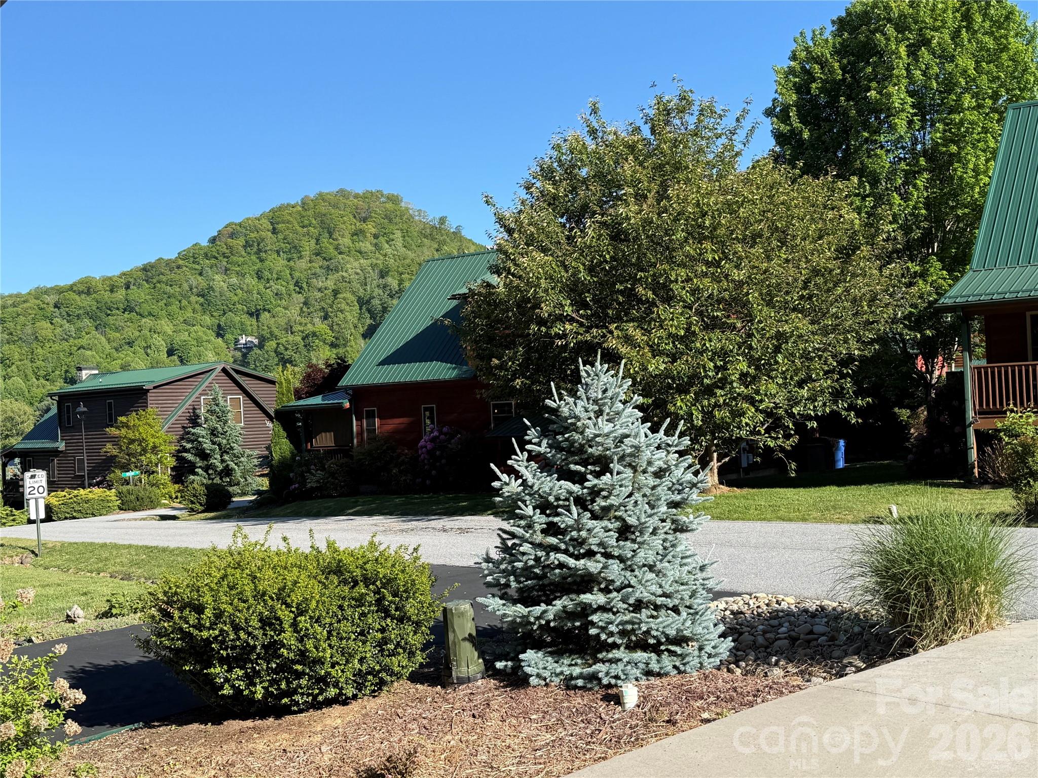main property photo 20