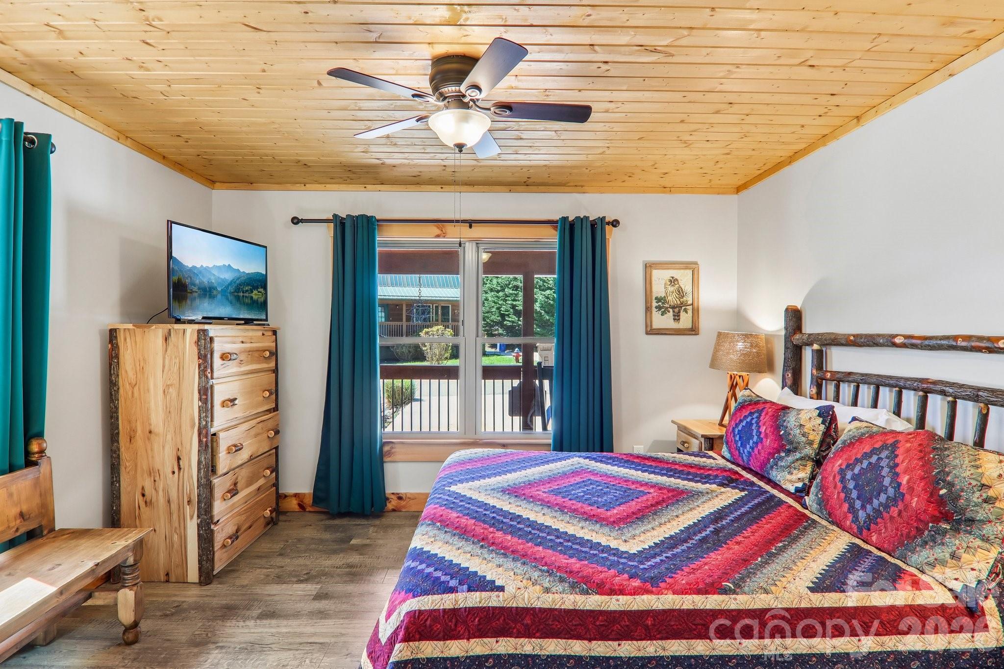 main property photo 22